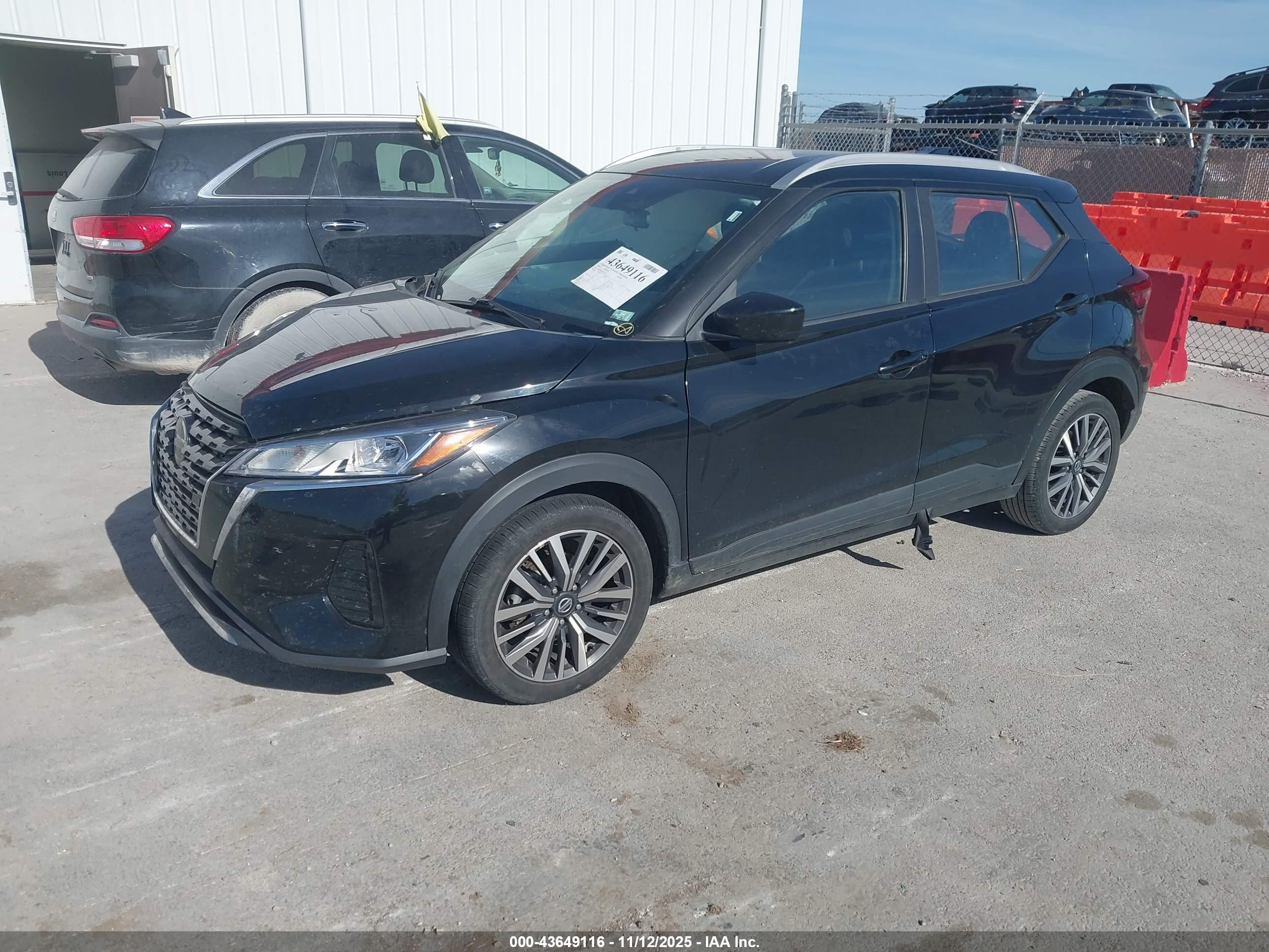 NISSAN KICKS image 2