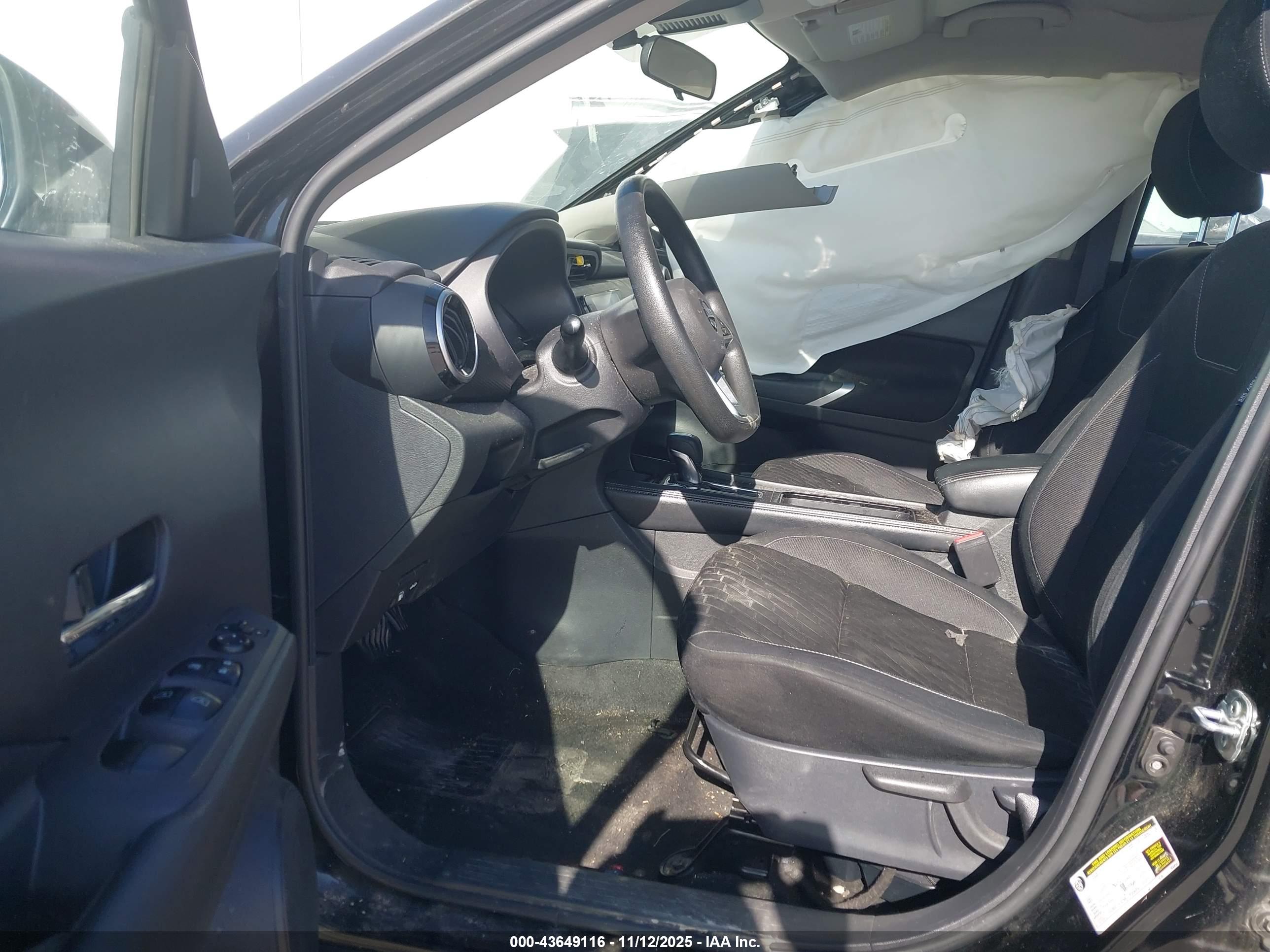 NISSAN KICKS image 5