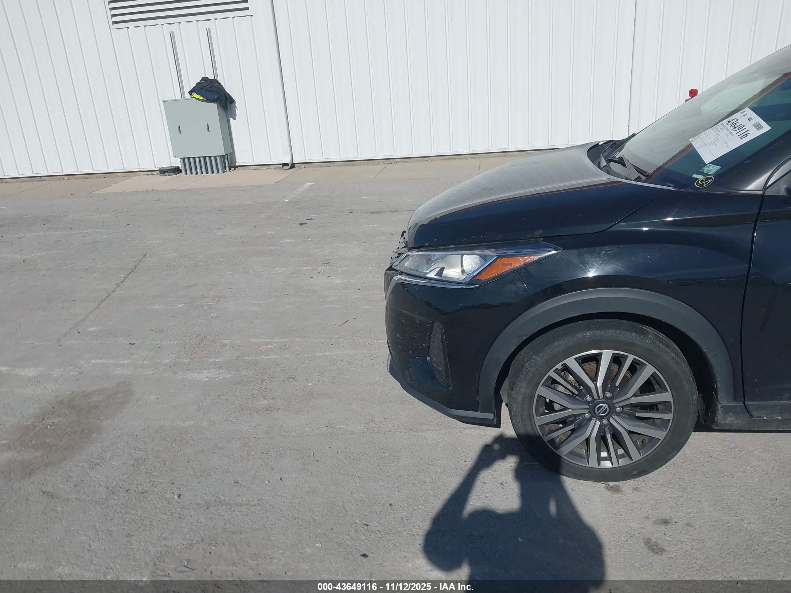NISSAN KICKS image 6