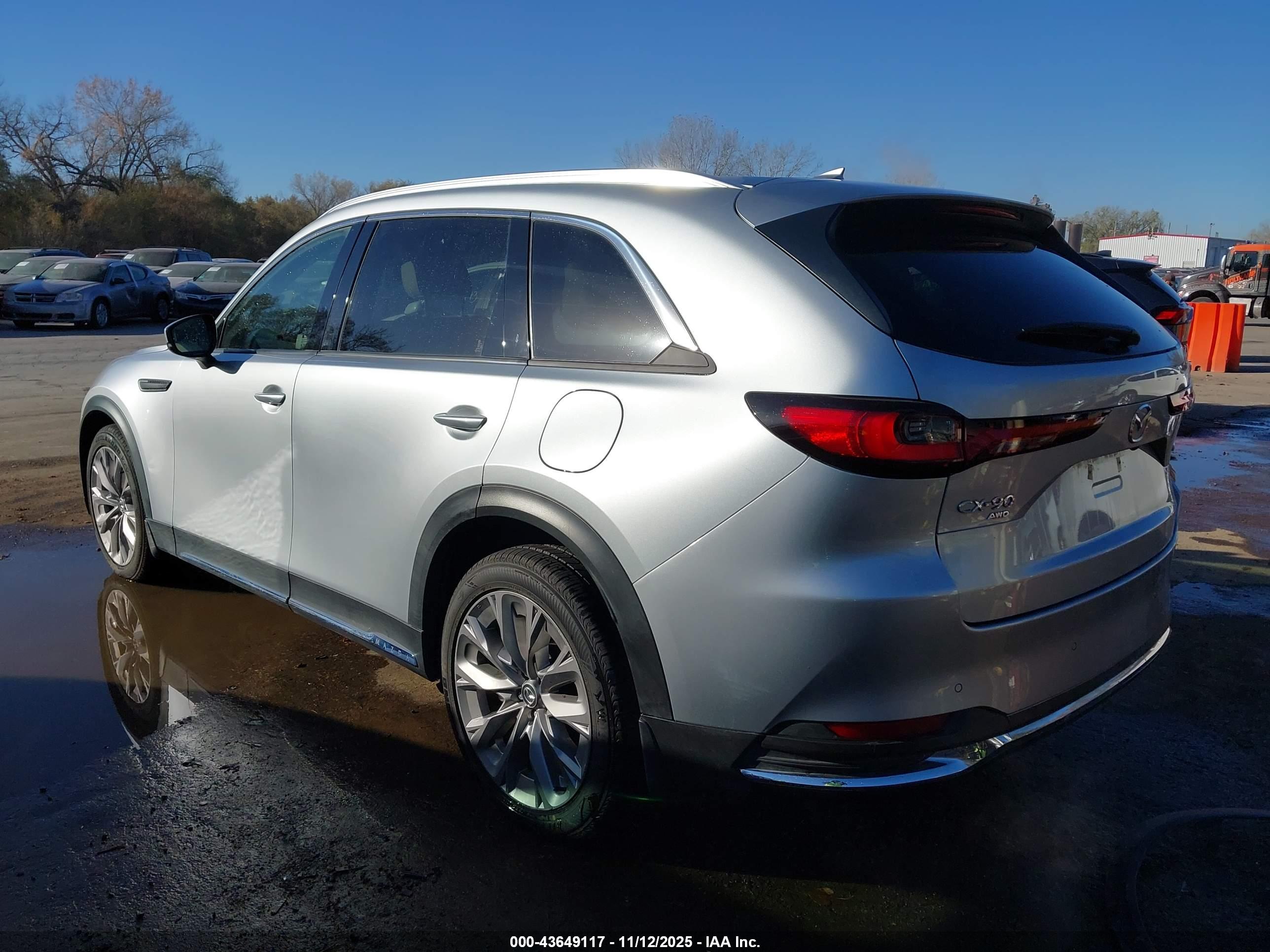 MAZDA CX-90 image 3