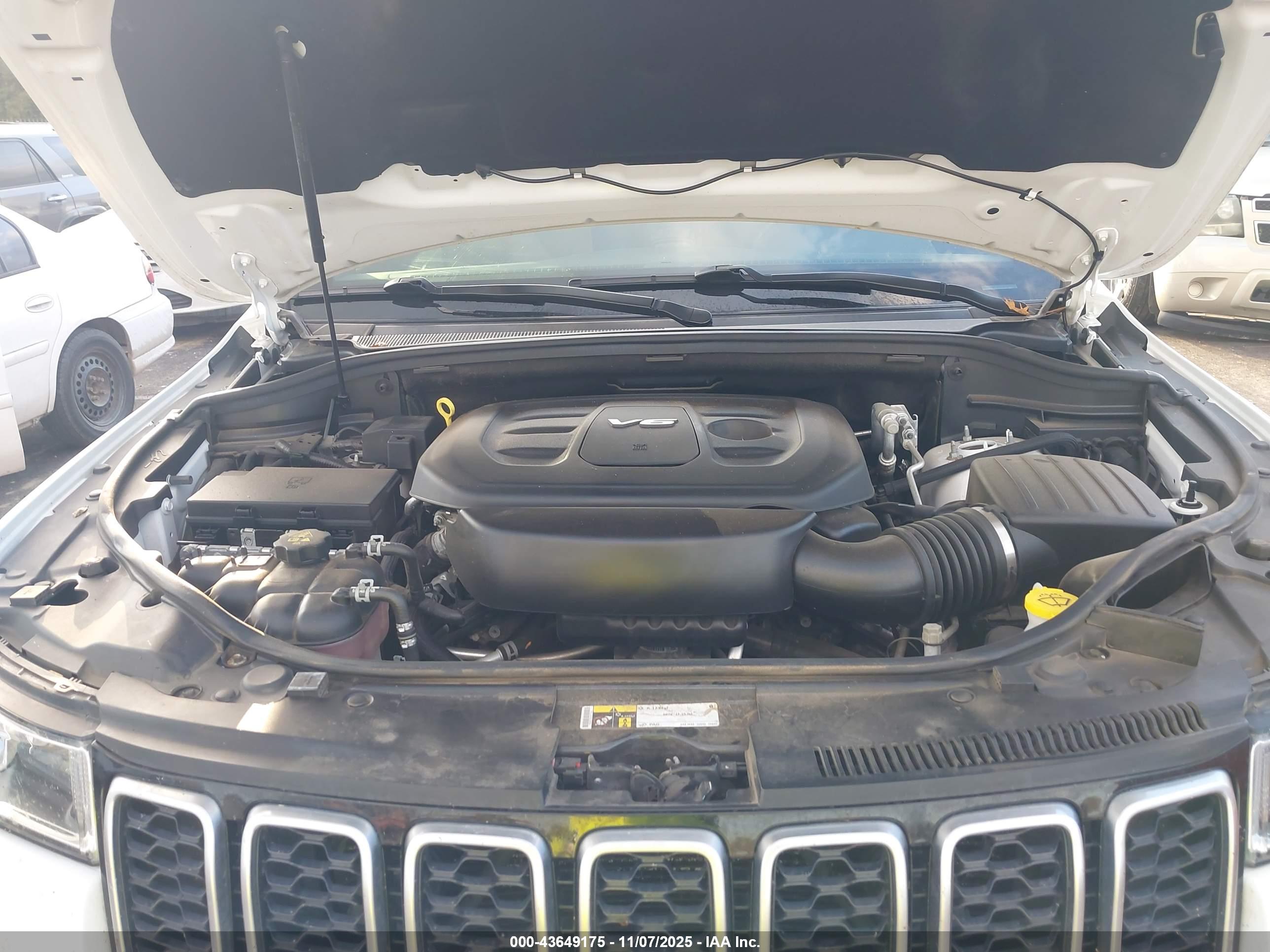 JEEP GRAND image 10