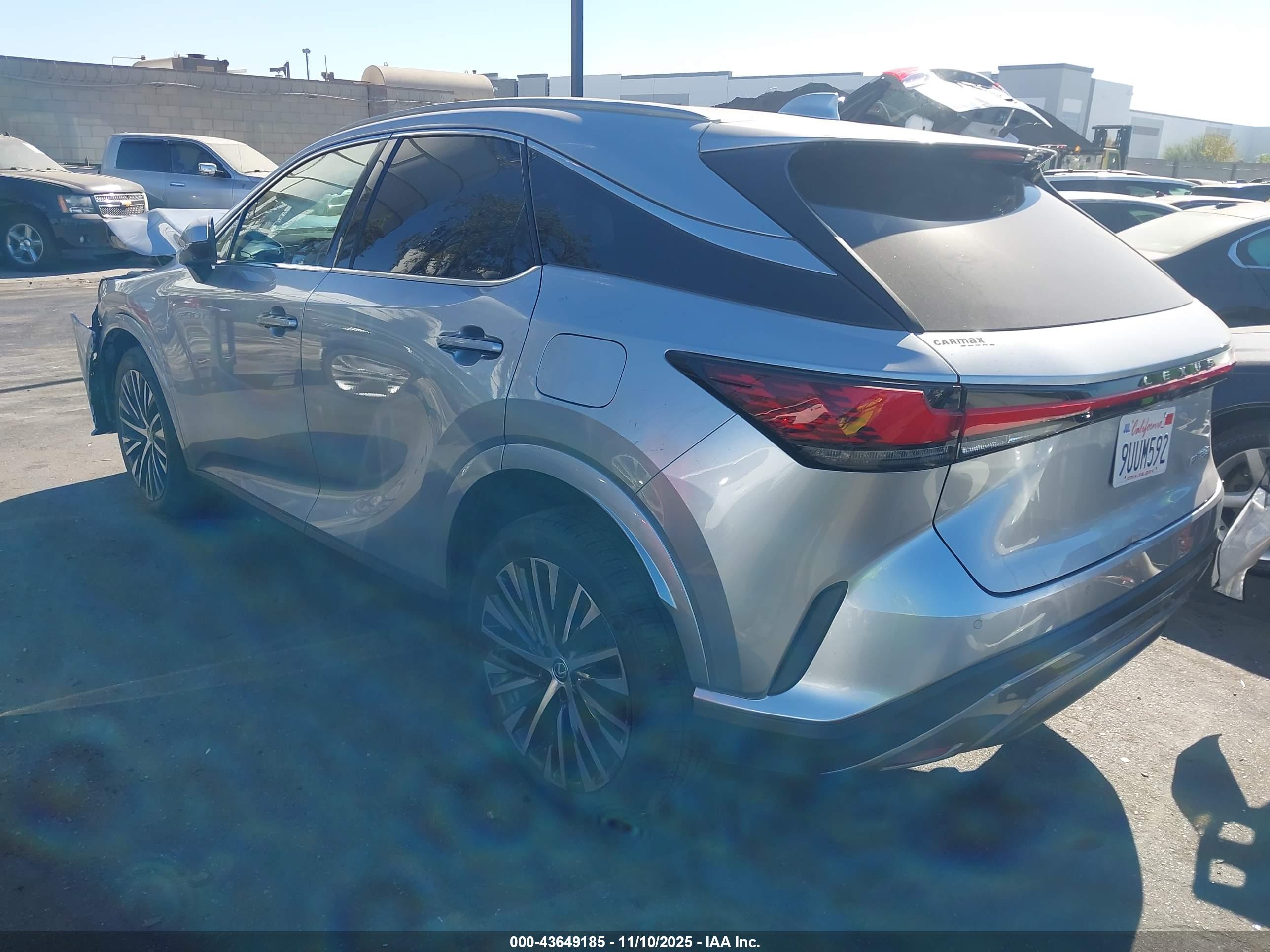 LEXUS RX image 3