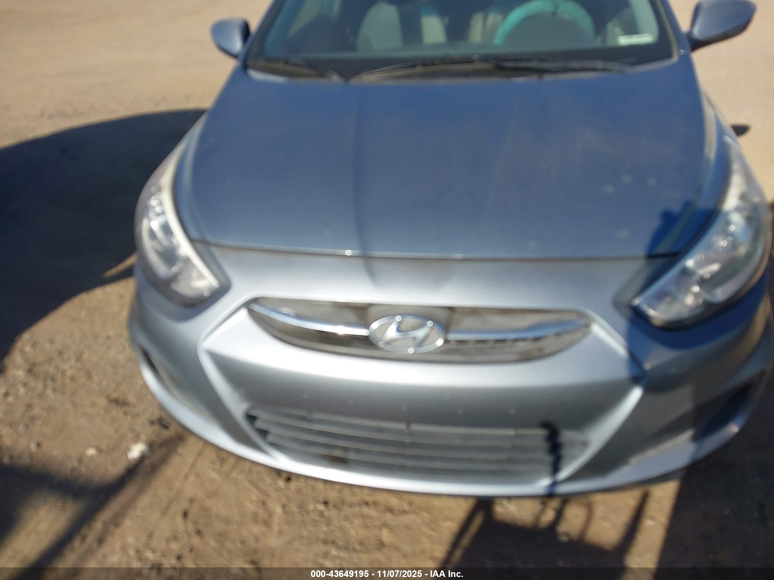 HYUNDAI ACCENT image 6