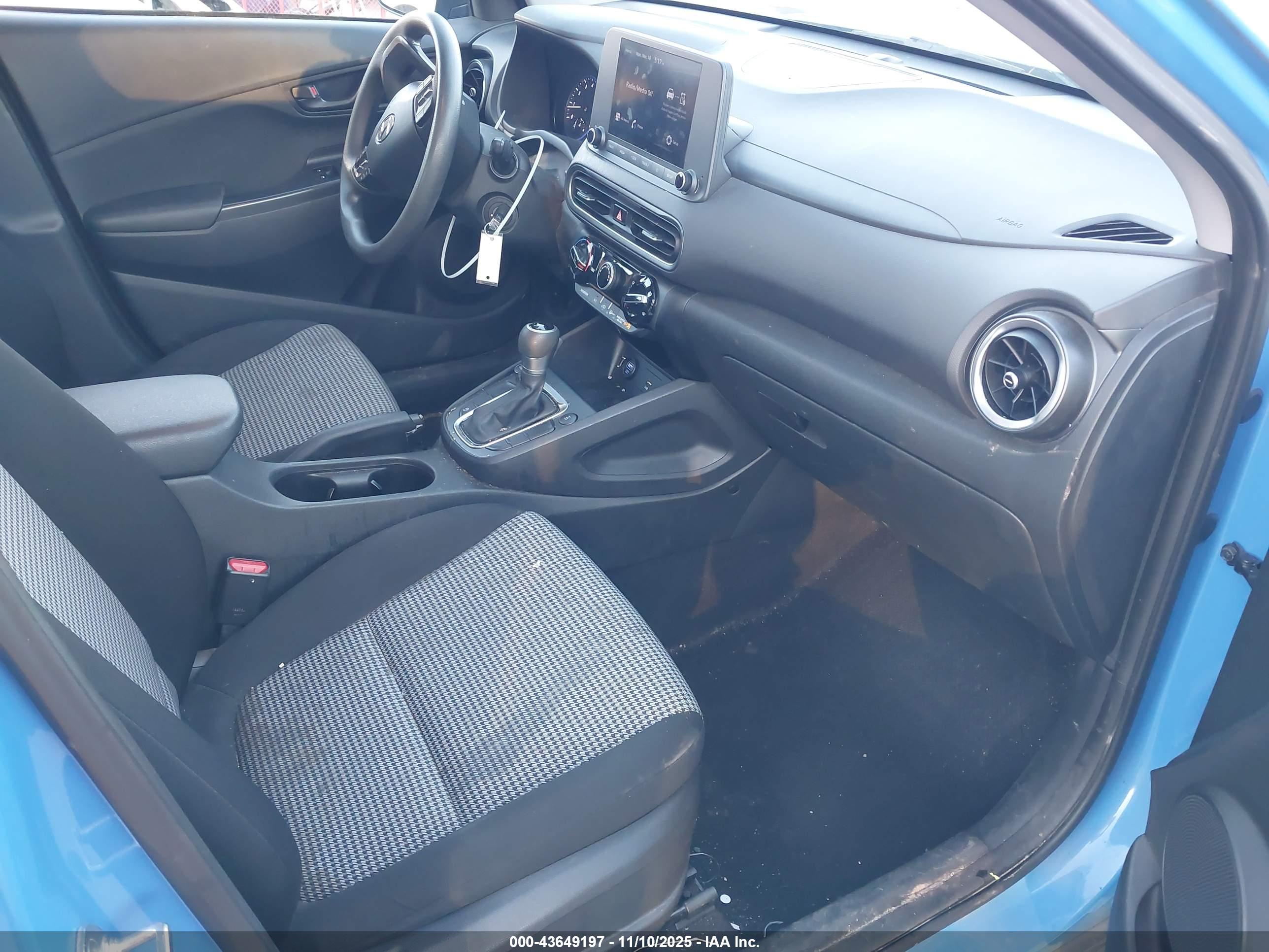 HYUNDAI KONA image 5