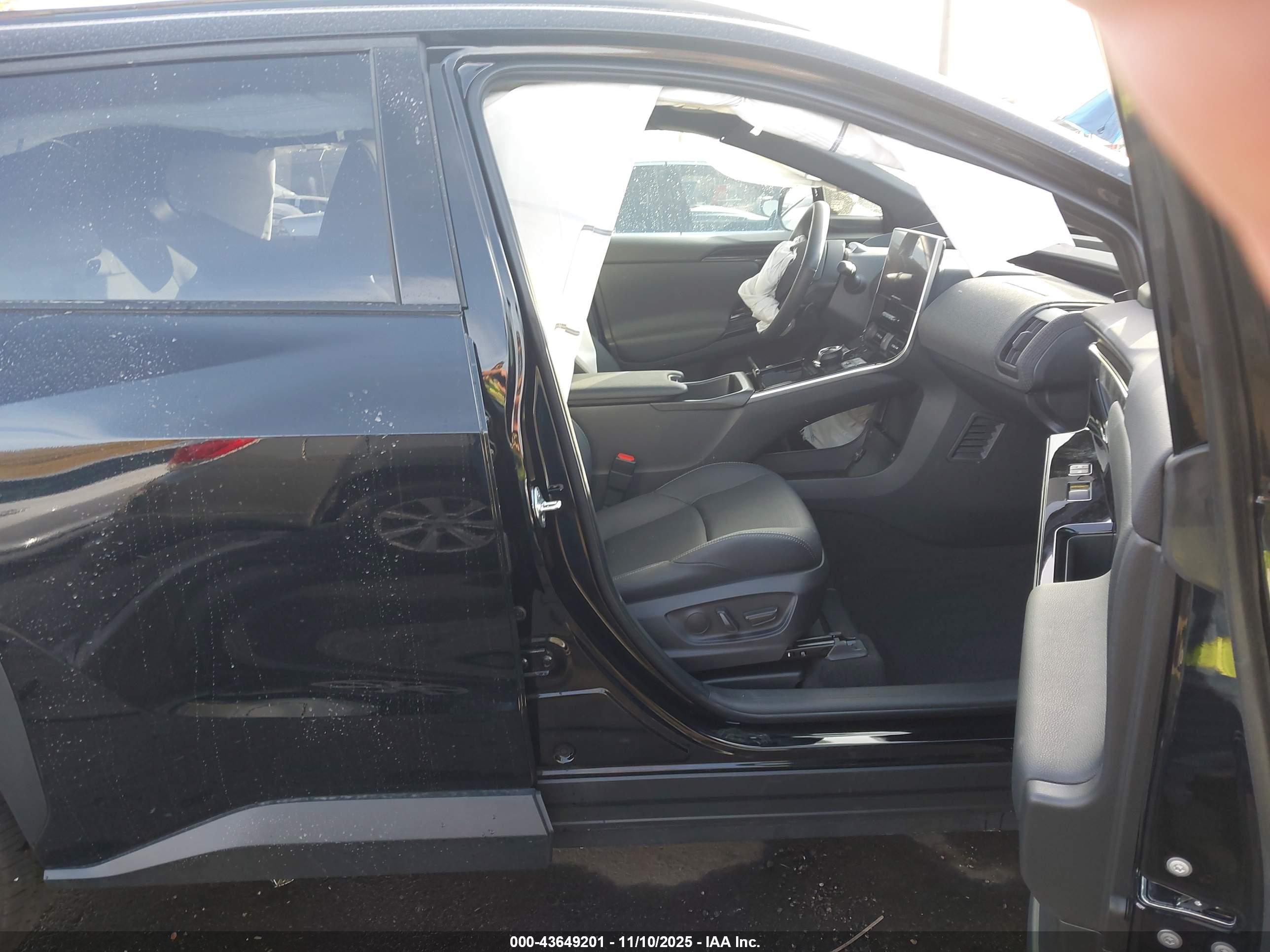 SUBARU SOLTERRA image 5