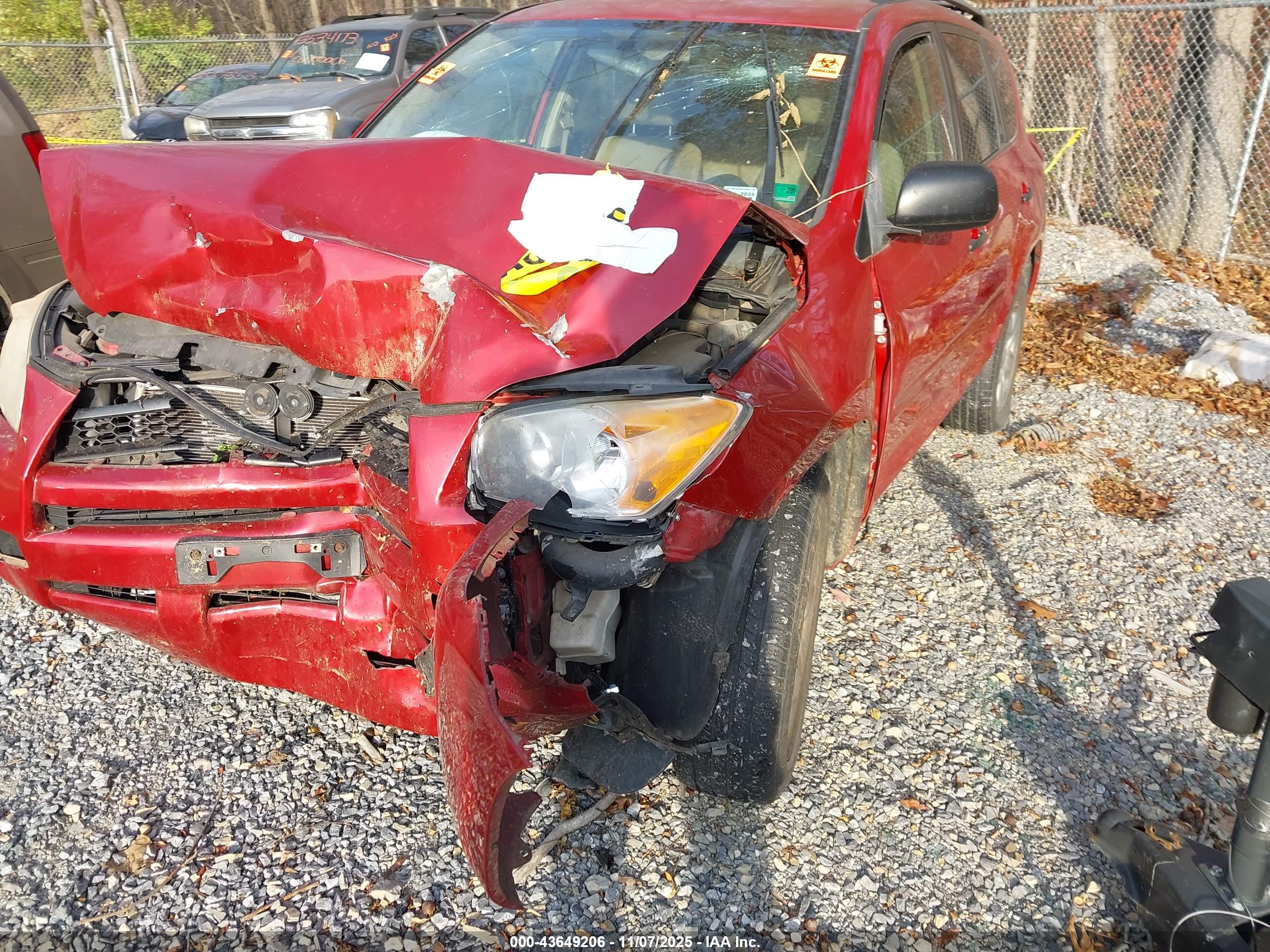 TOYOTA RAV4 image 6