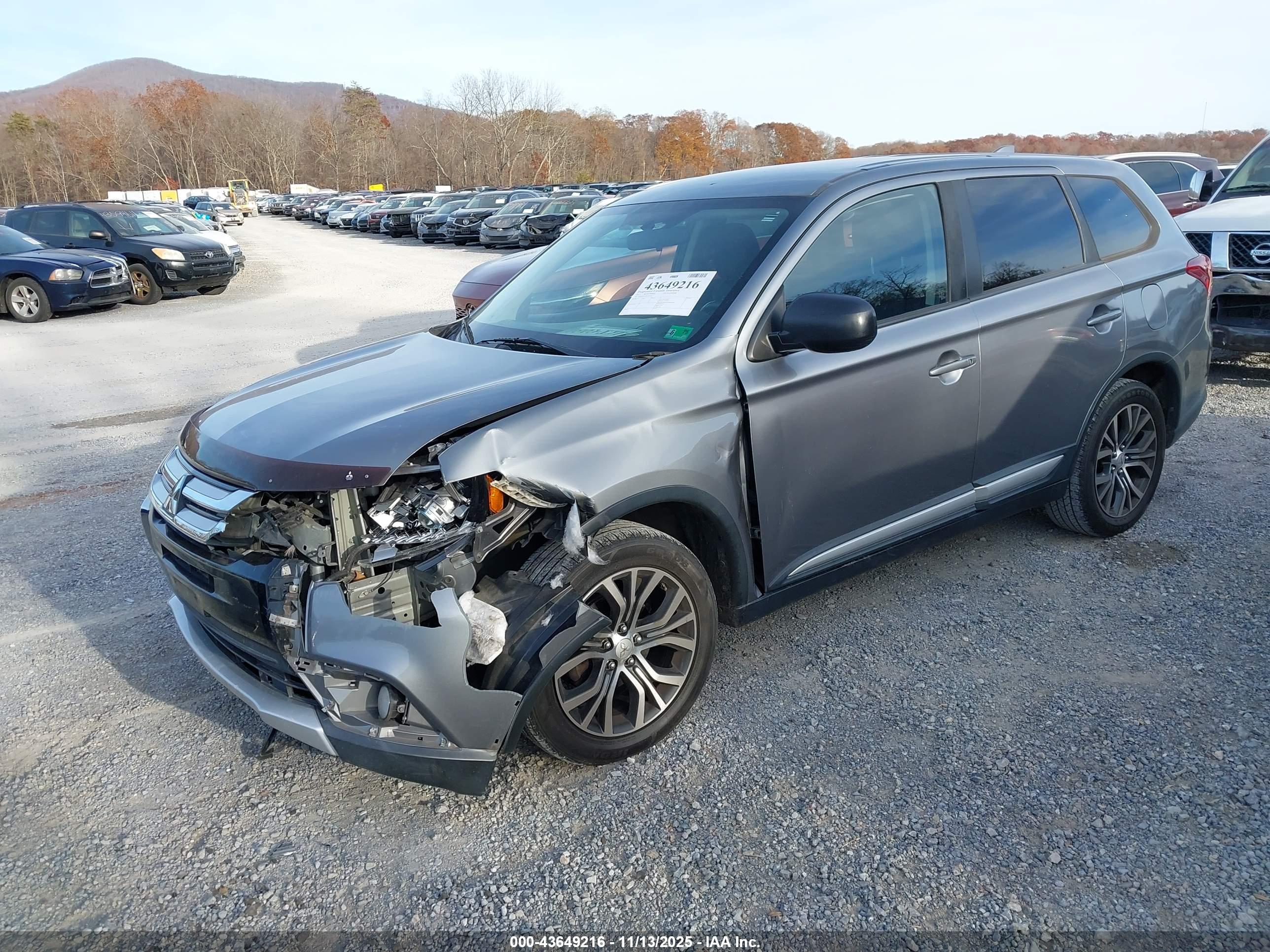 MITSUBISHI OUTLANDER image 2