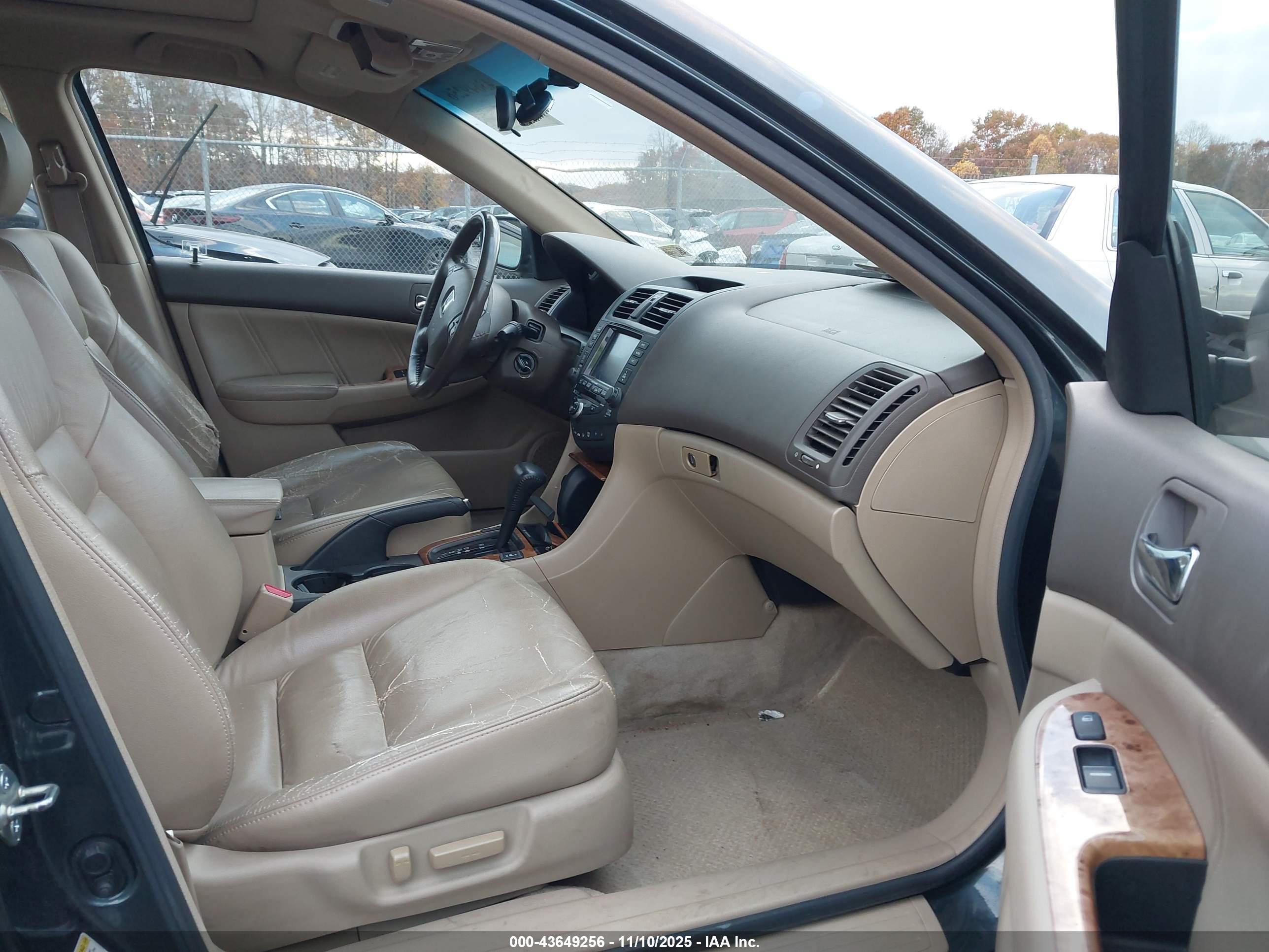 HONDA ACCORD image 5
