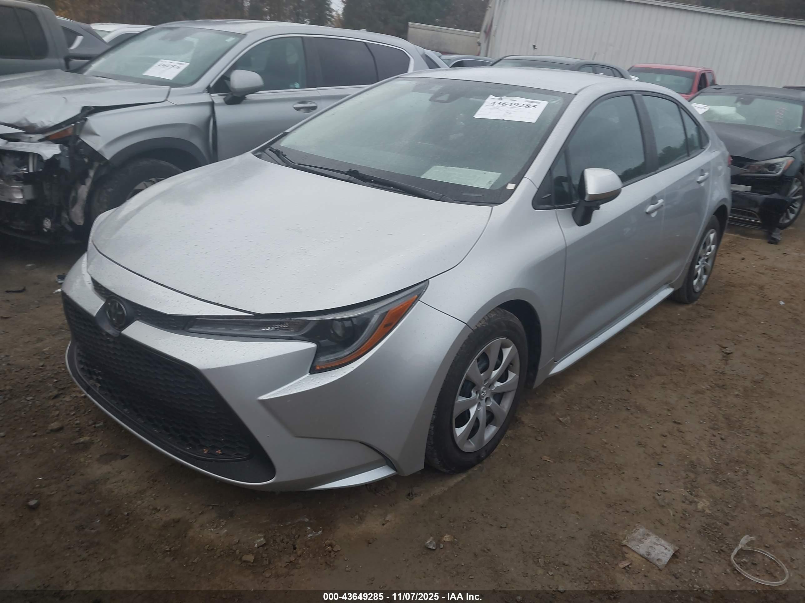 TOYOTA COROLLA image 2