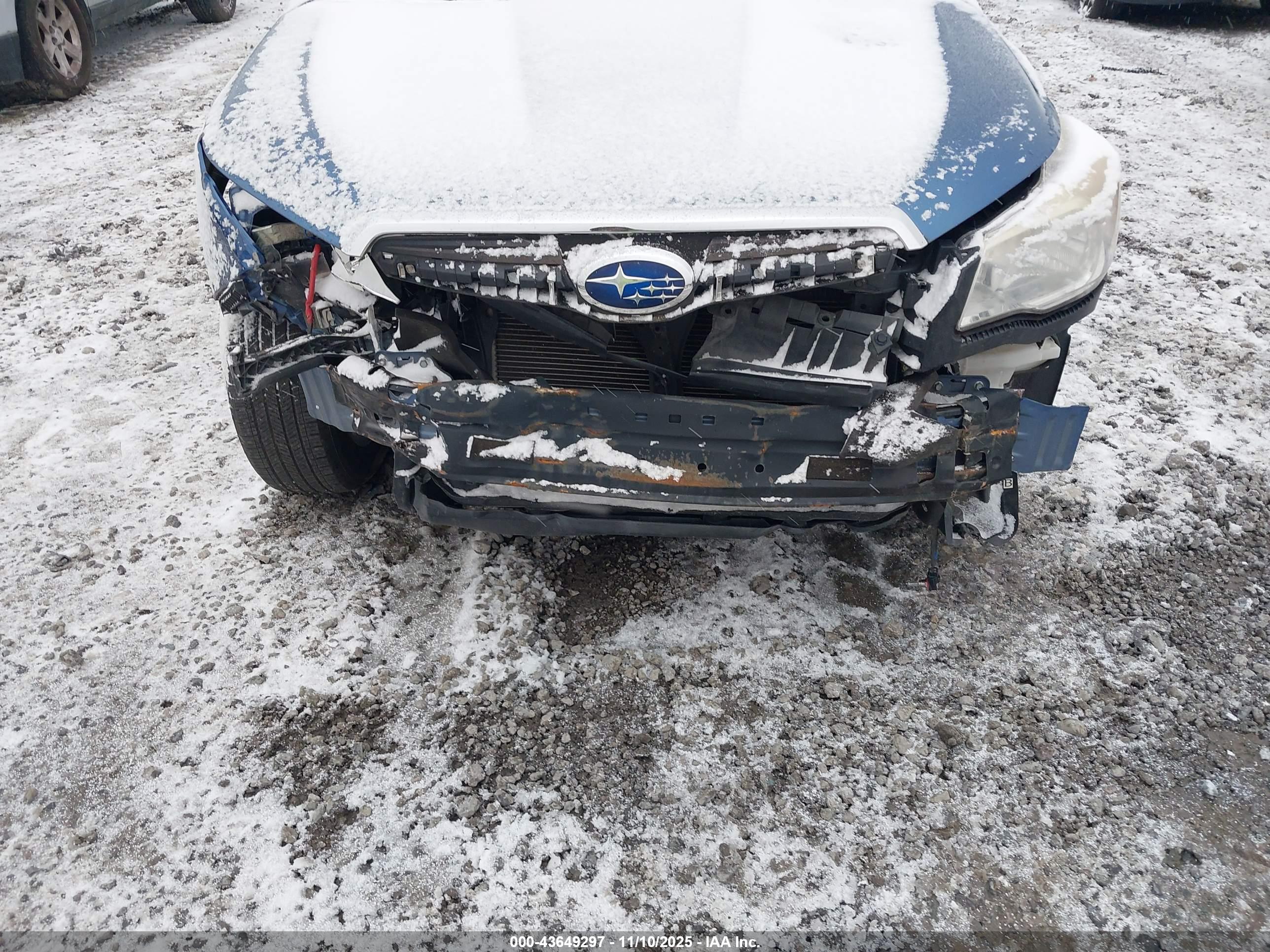 SUBARU FORESTER image 6