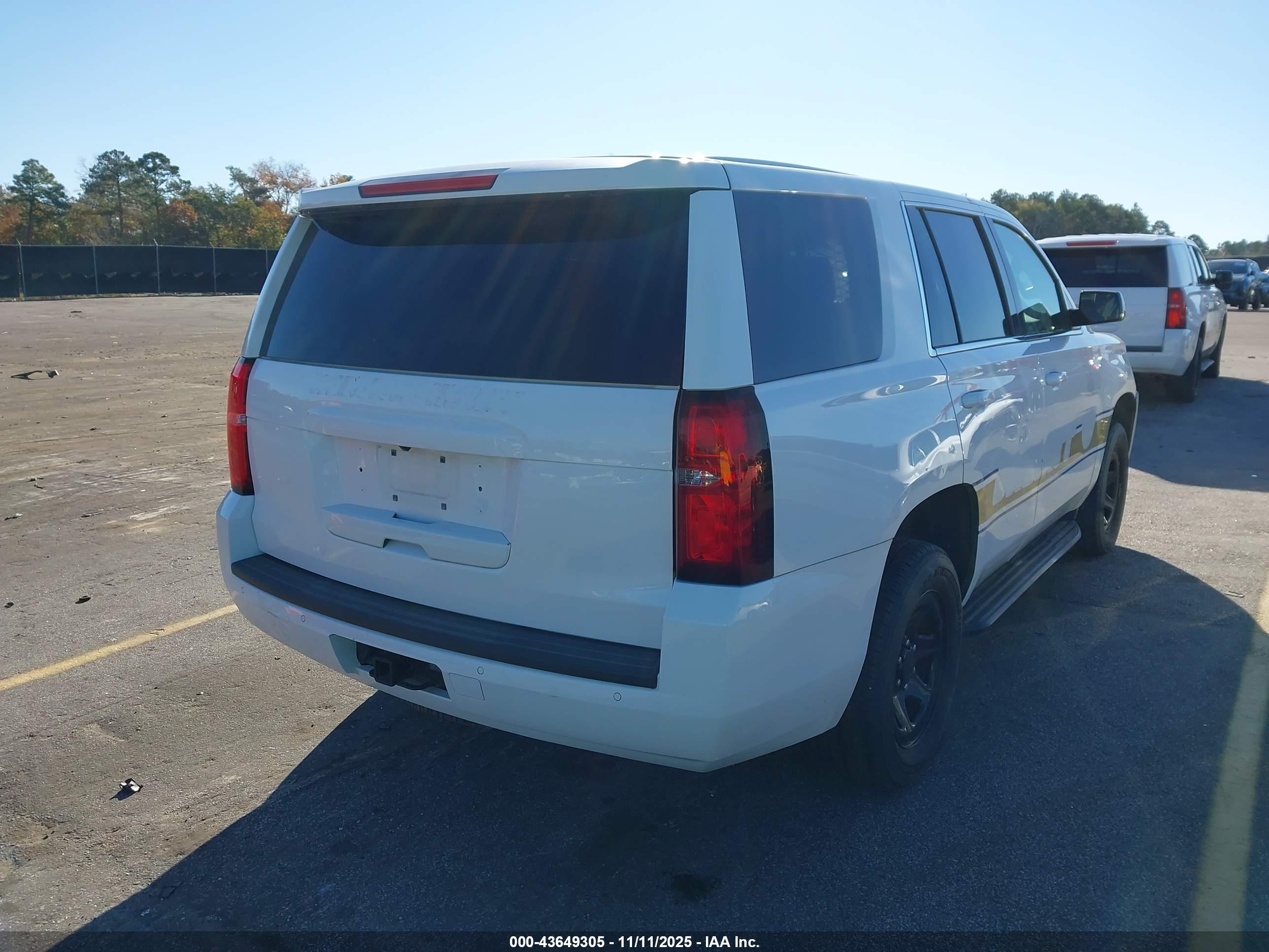 CHEVROLET TAHOE image 4