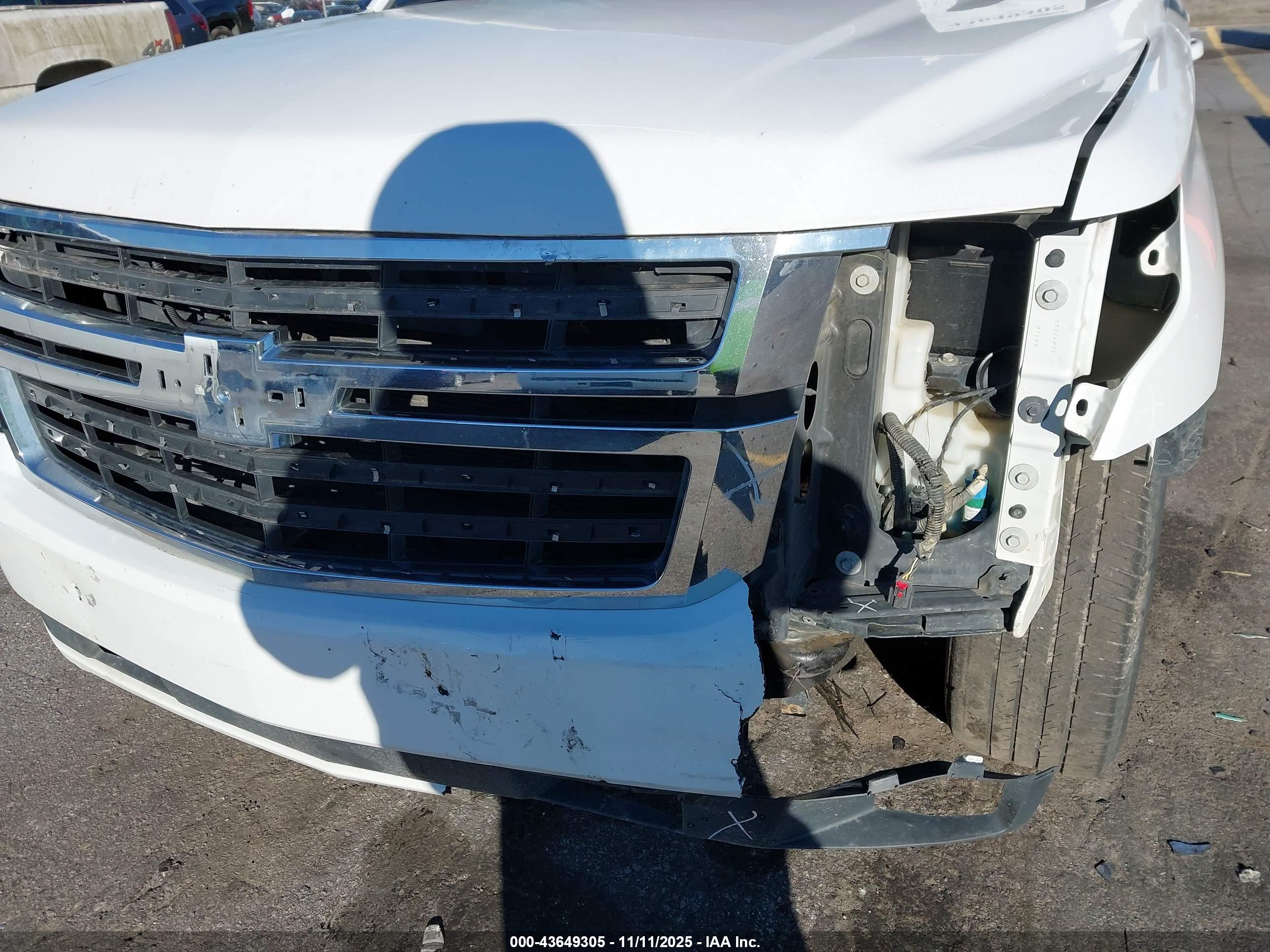 CHEVROLET TAHOE image 6