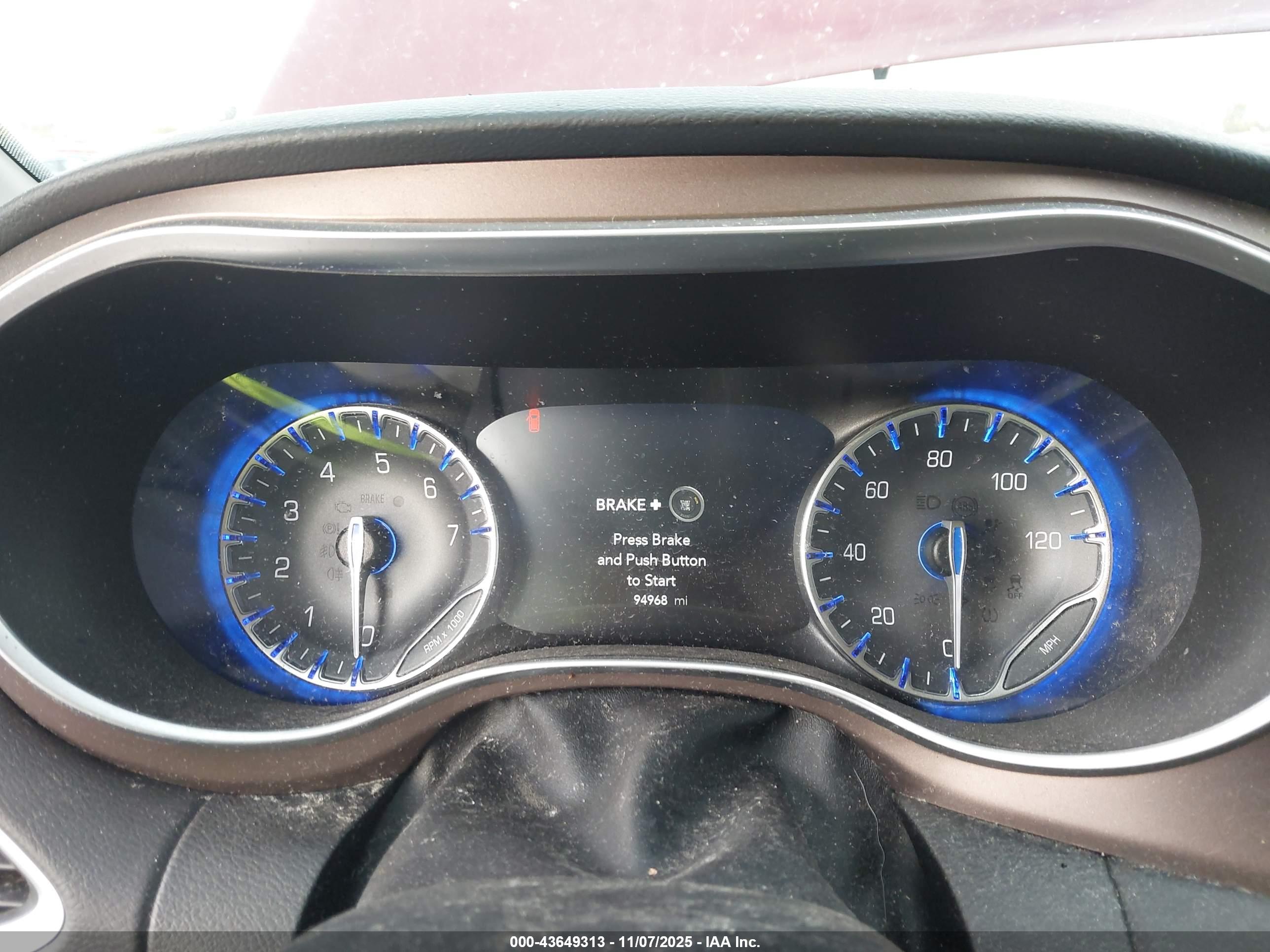 CHRYSLER PACIFICA image 7