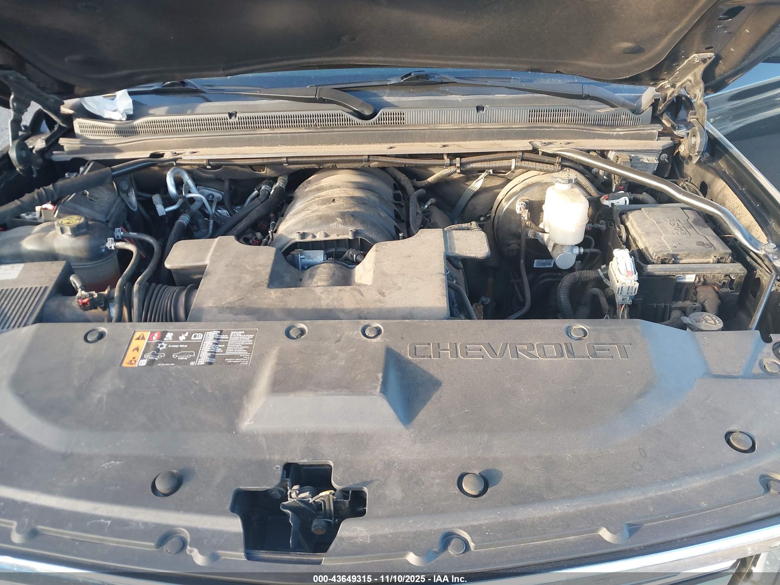 CHEVROLET TAHOE image 10