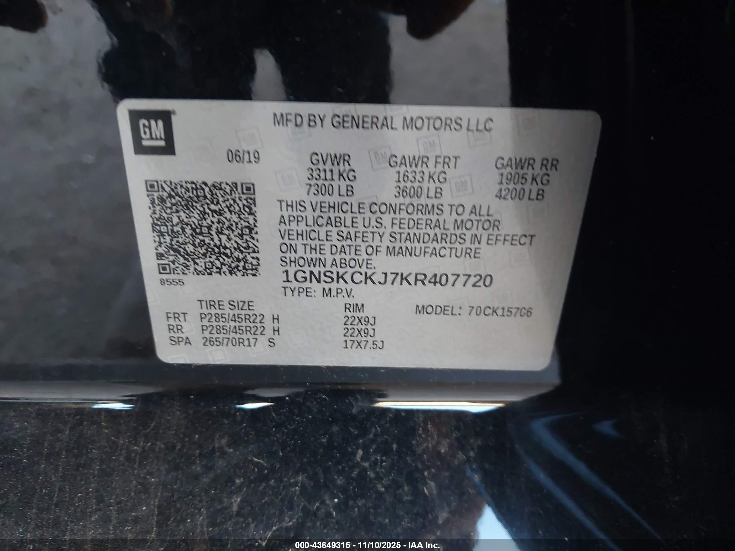 CHEVROLET TAHOE image 9