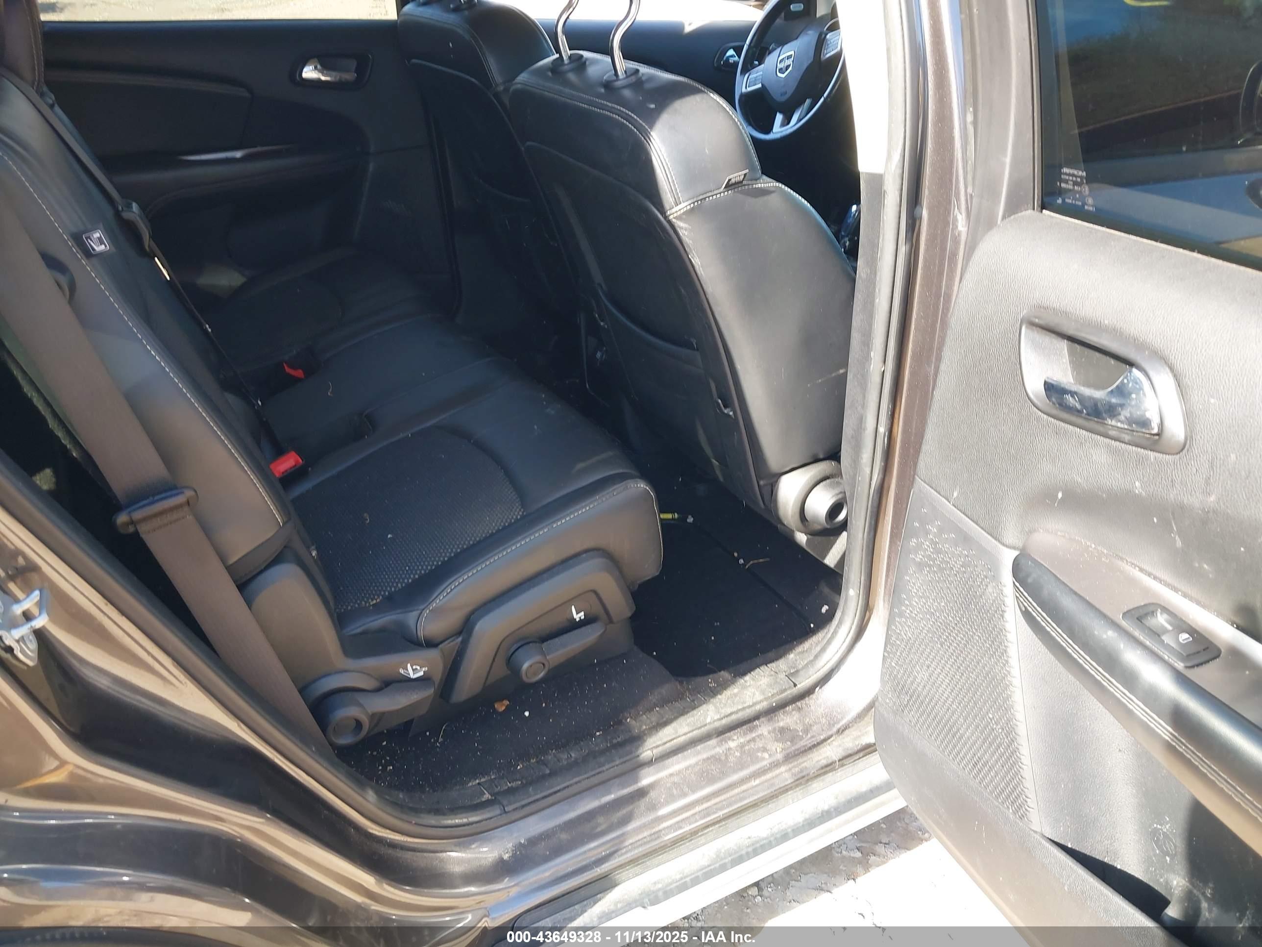 DODGE JOURNEY image 8