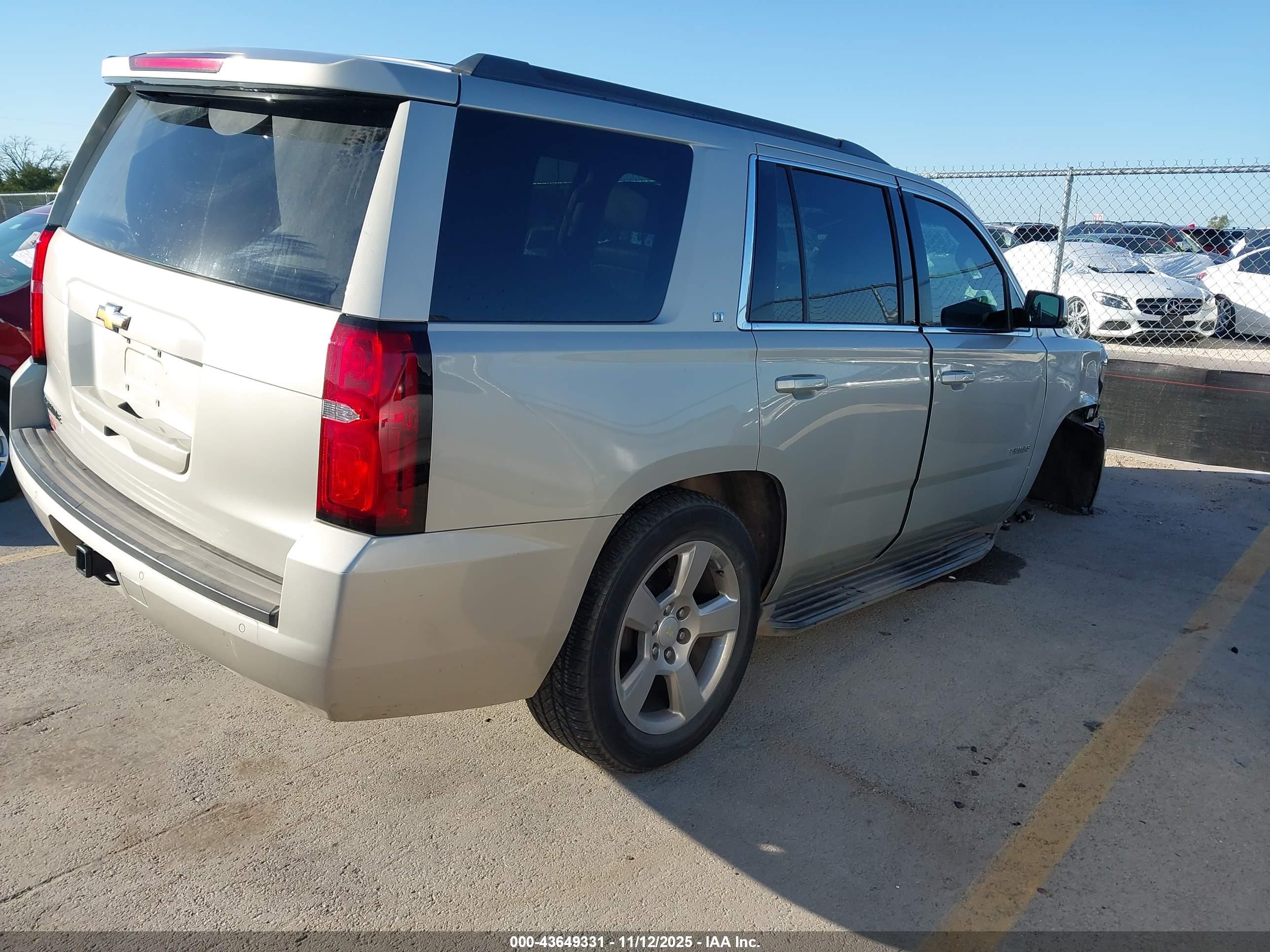 CHEVROLET TAHOE image 4