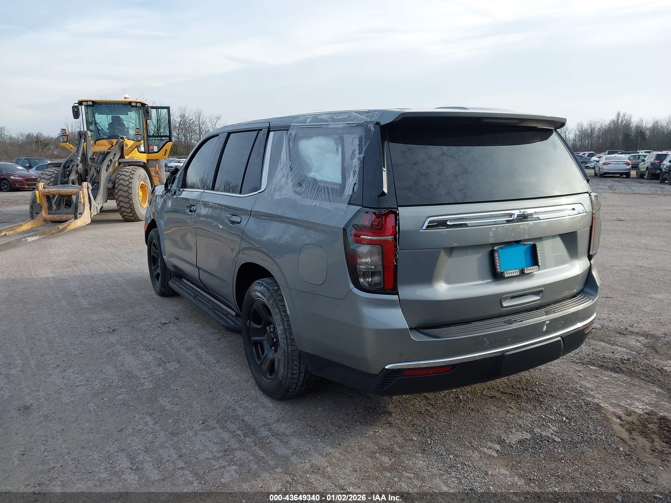 CHEVROLET TAHOE image 3