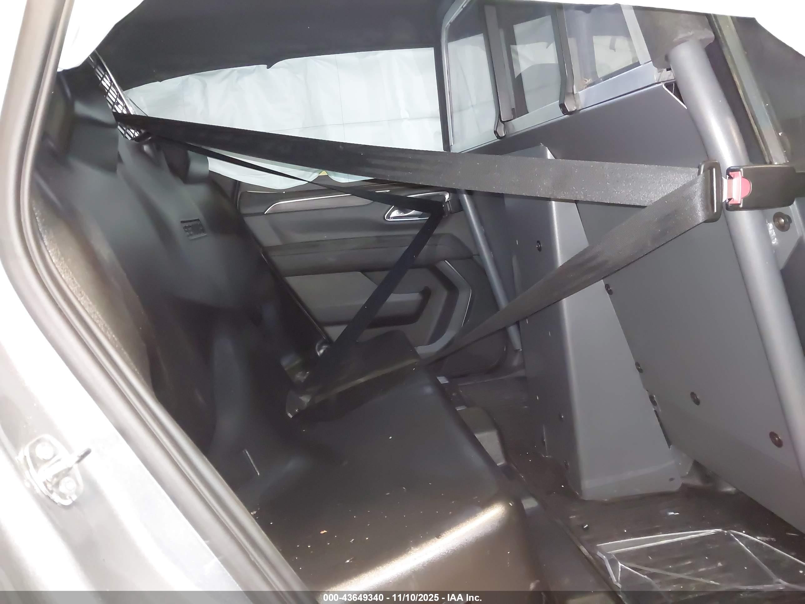 CHEVROLET TAHOE image 8