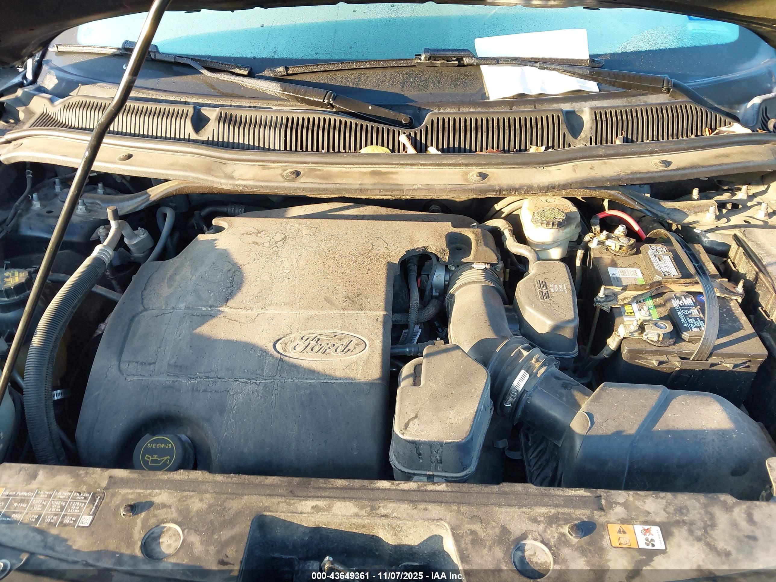 FORD EXPLORER image 10