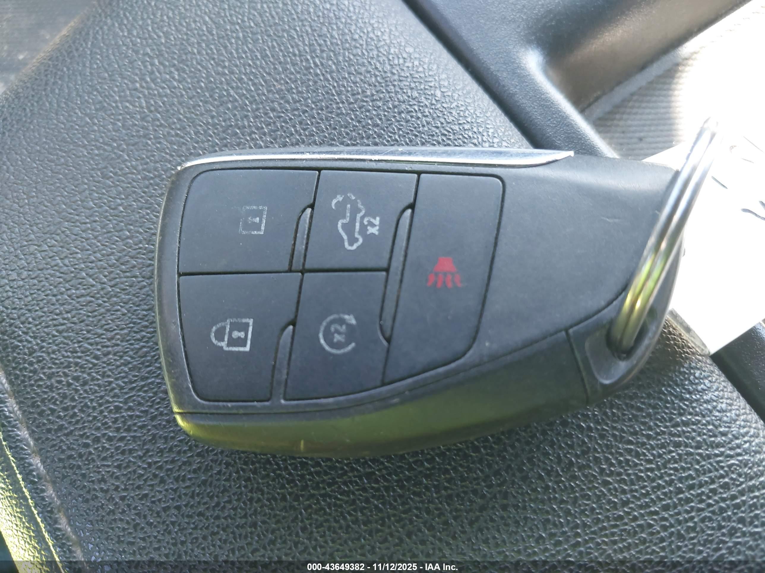 GMC SIERRA image 11