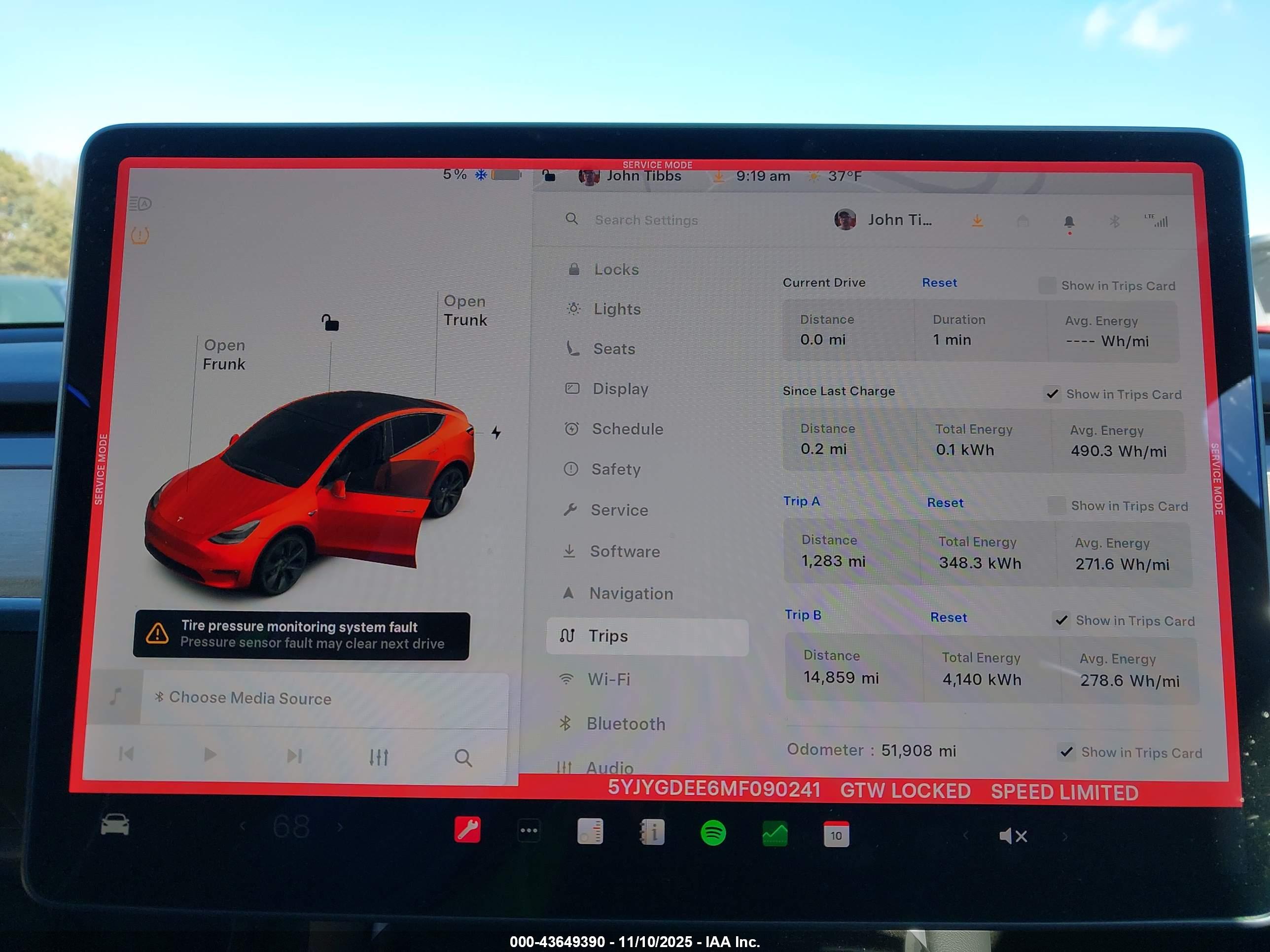 TESLA MODEL image 7