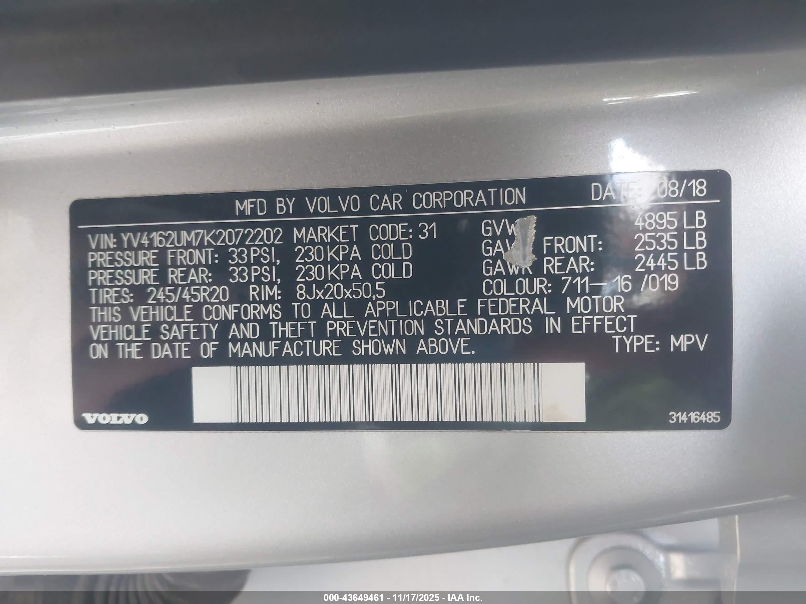 VOLVO XC40 image 9
