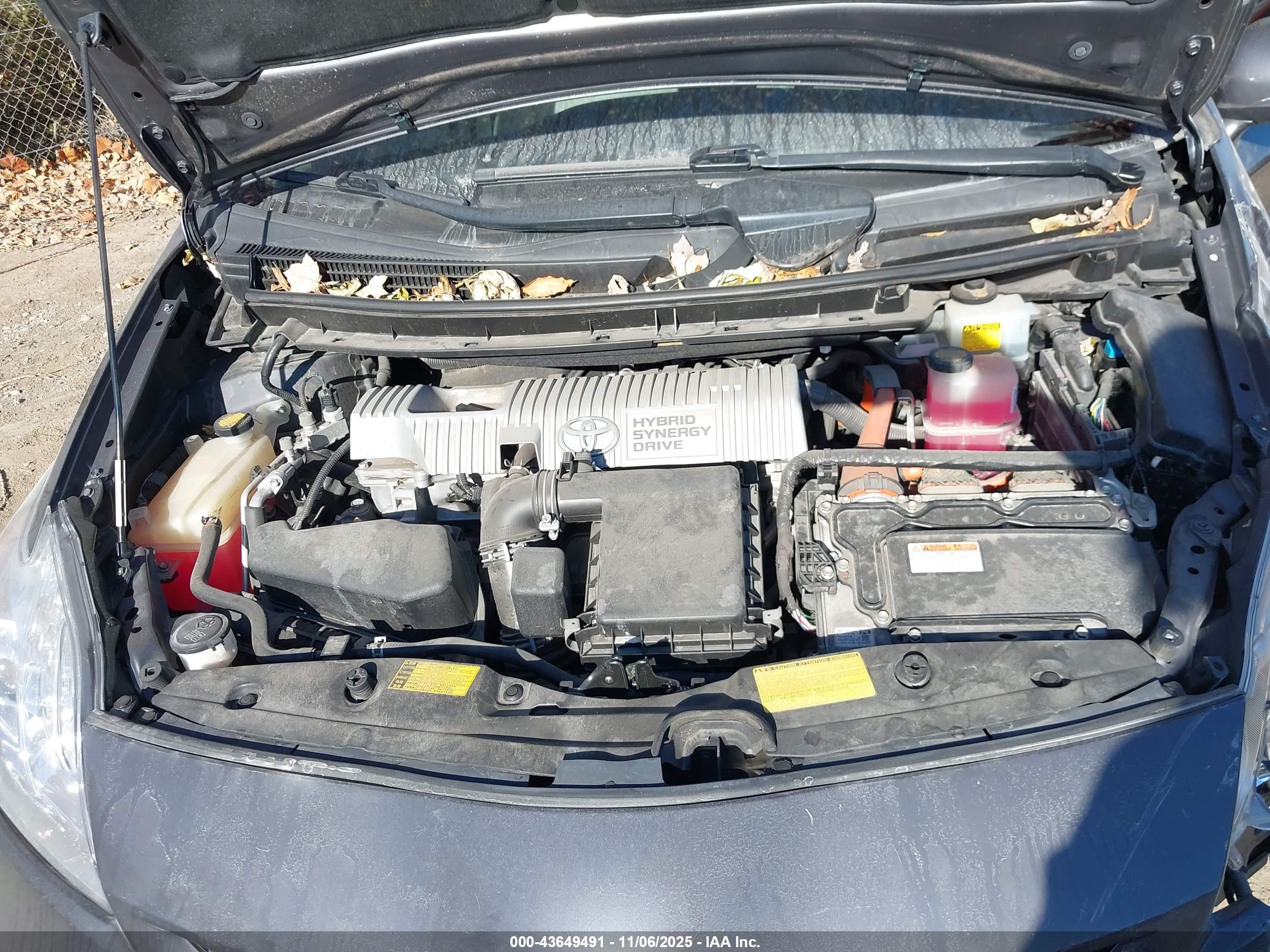 TOYOTA PRIUS image 10