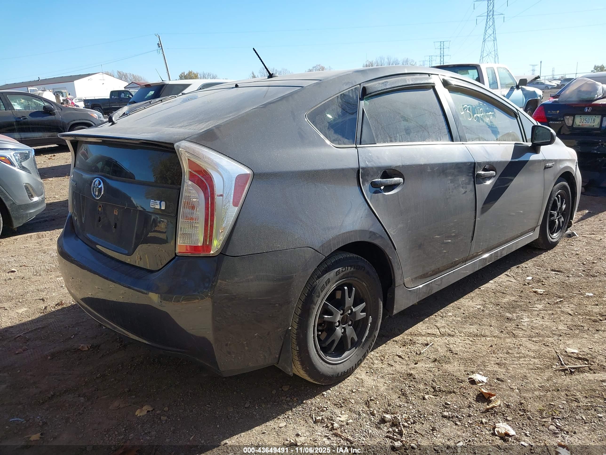 TOYOTA PRIUS image 4