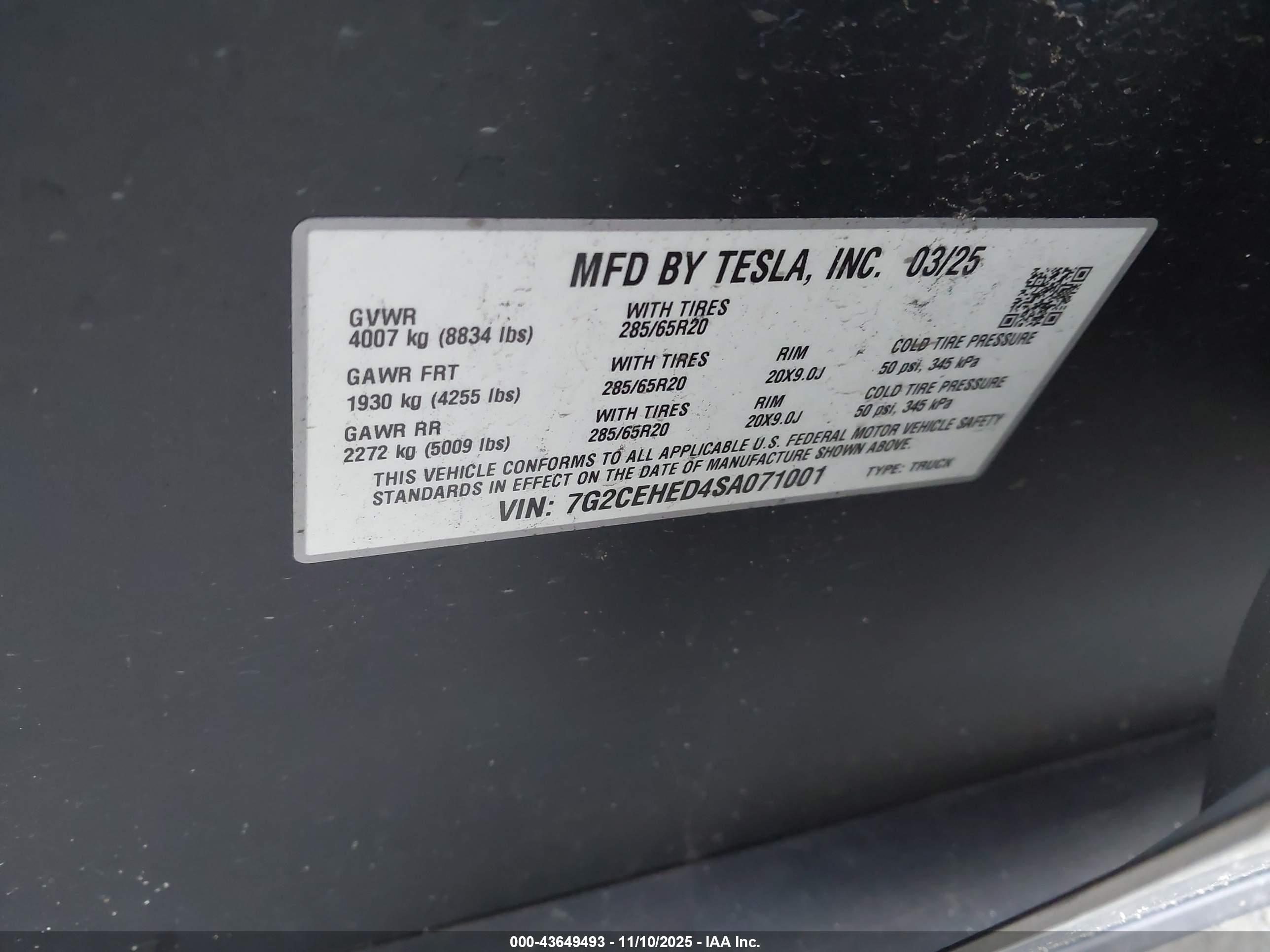 TESLA CYBERTRUCK image 9