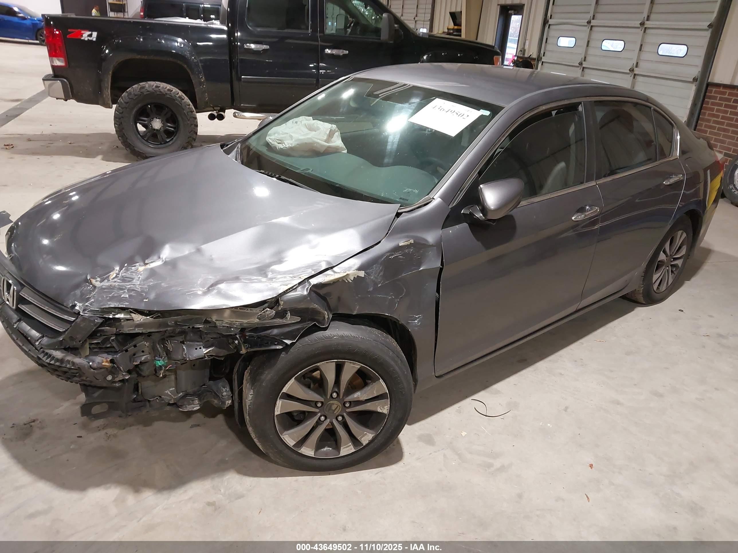 HONDA ACCORD image 2