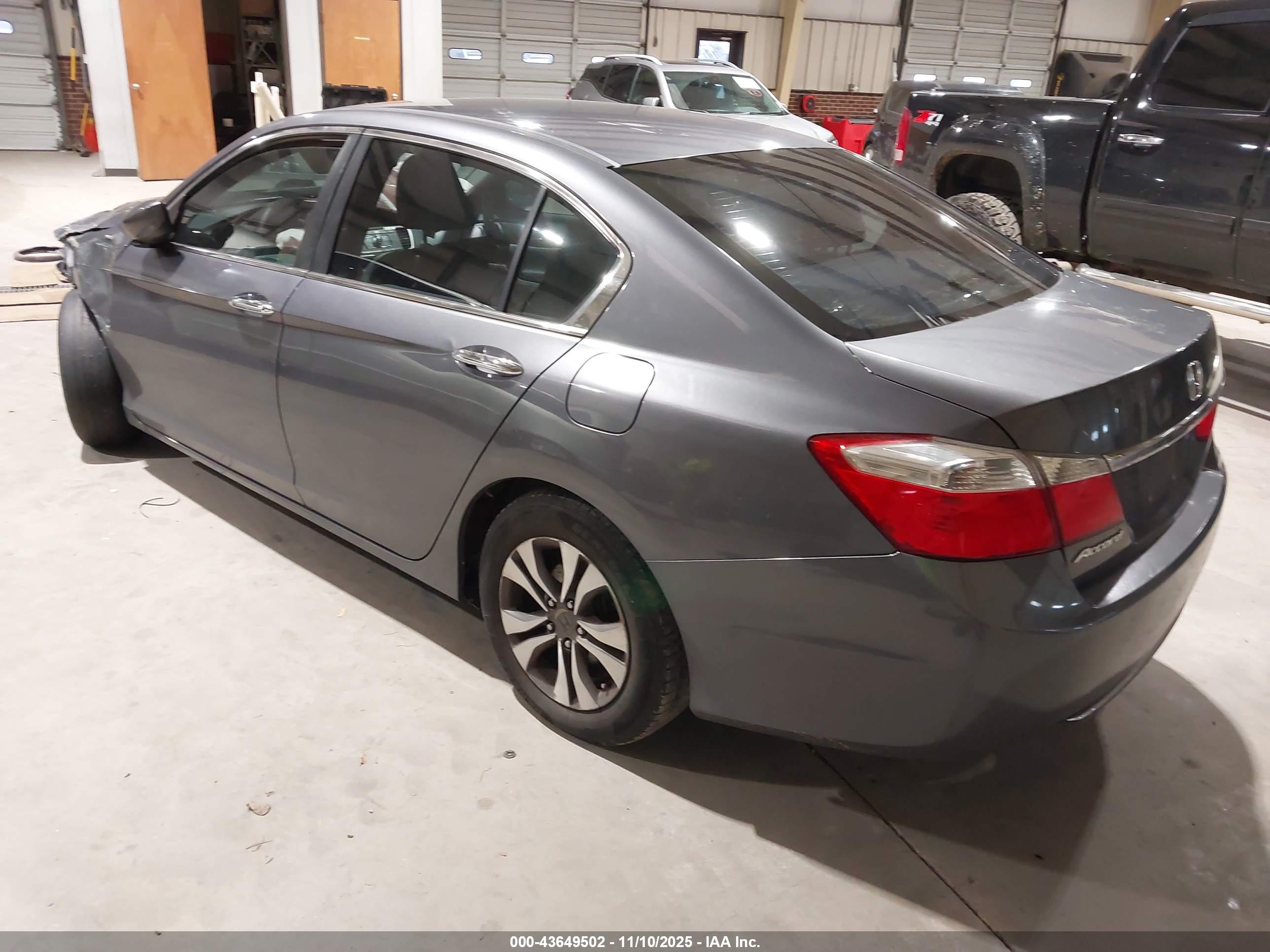 HONDA ACCORD image 3