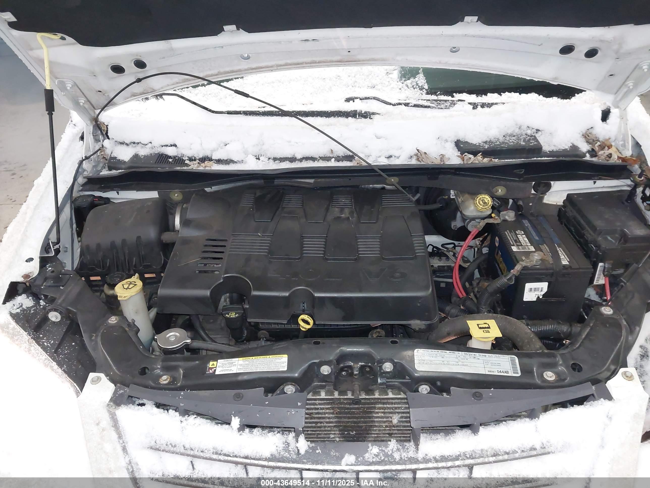 CHRYSLER TOWN image 10