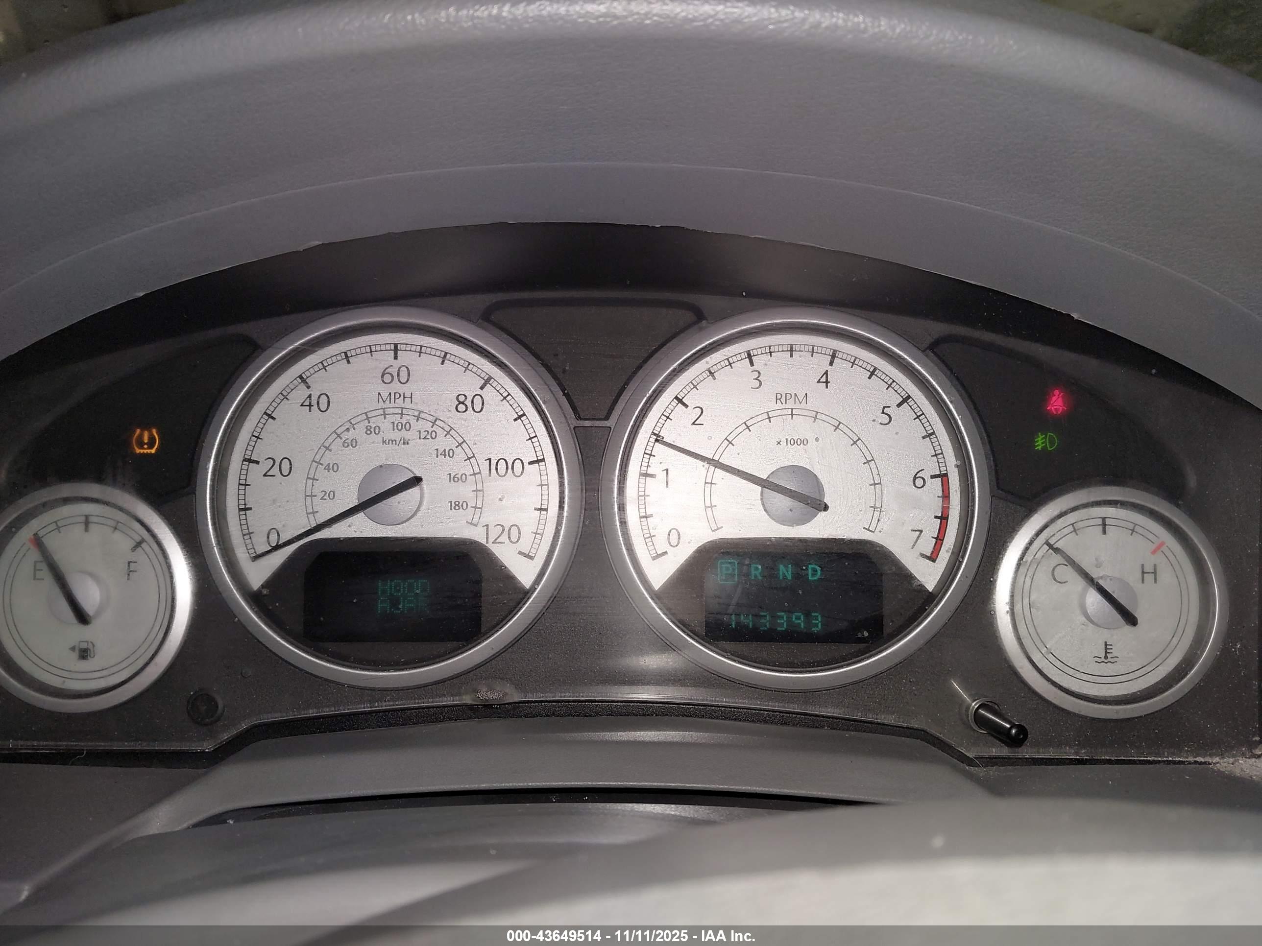 CHRYSLER TOWN image 7