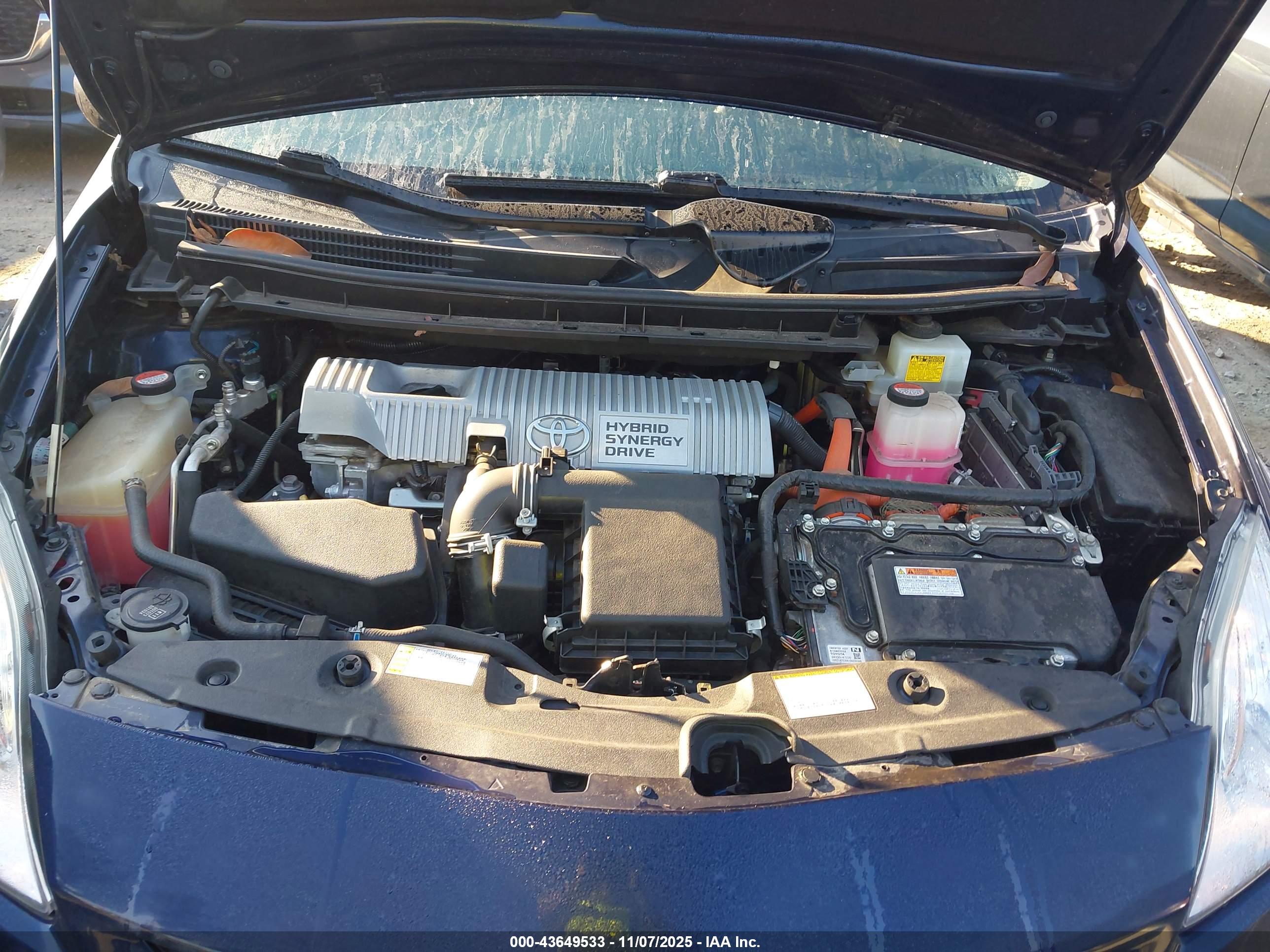 TOYOTA PRIUS image 10