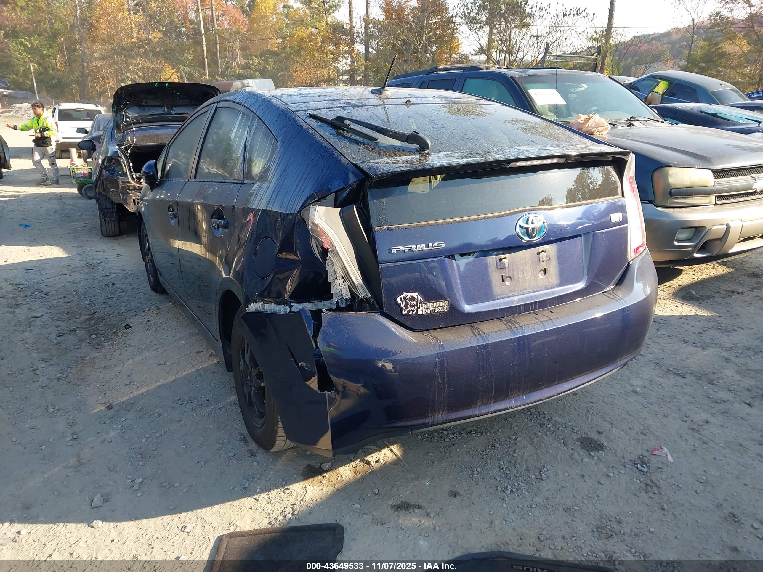 TOYOTA PRIUS image 3