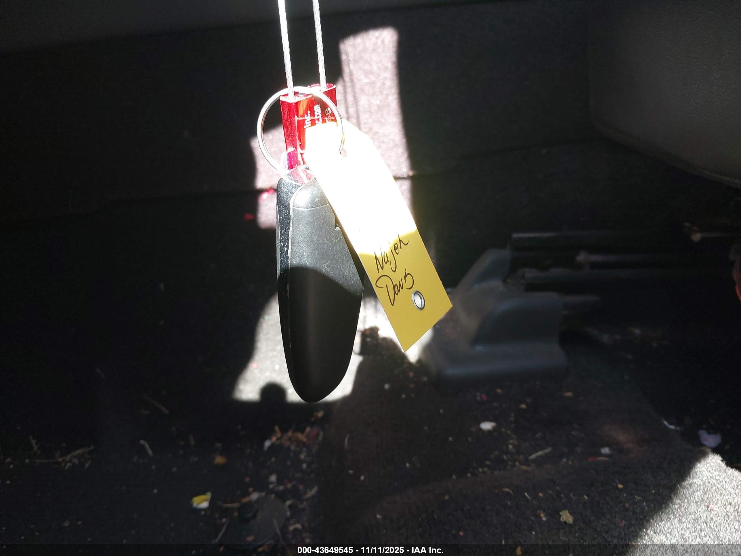 LINCOLN MKS image 11