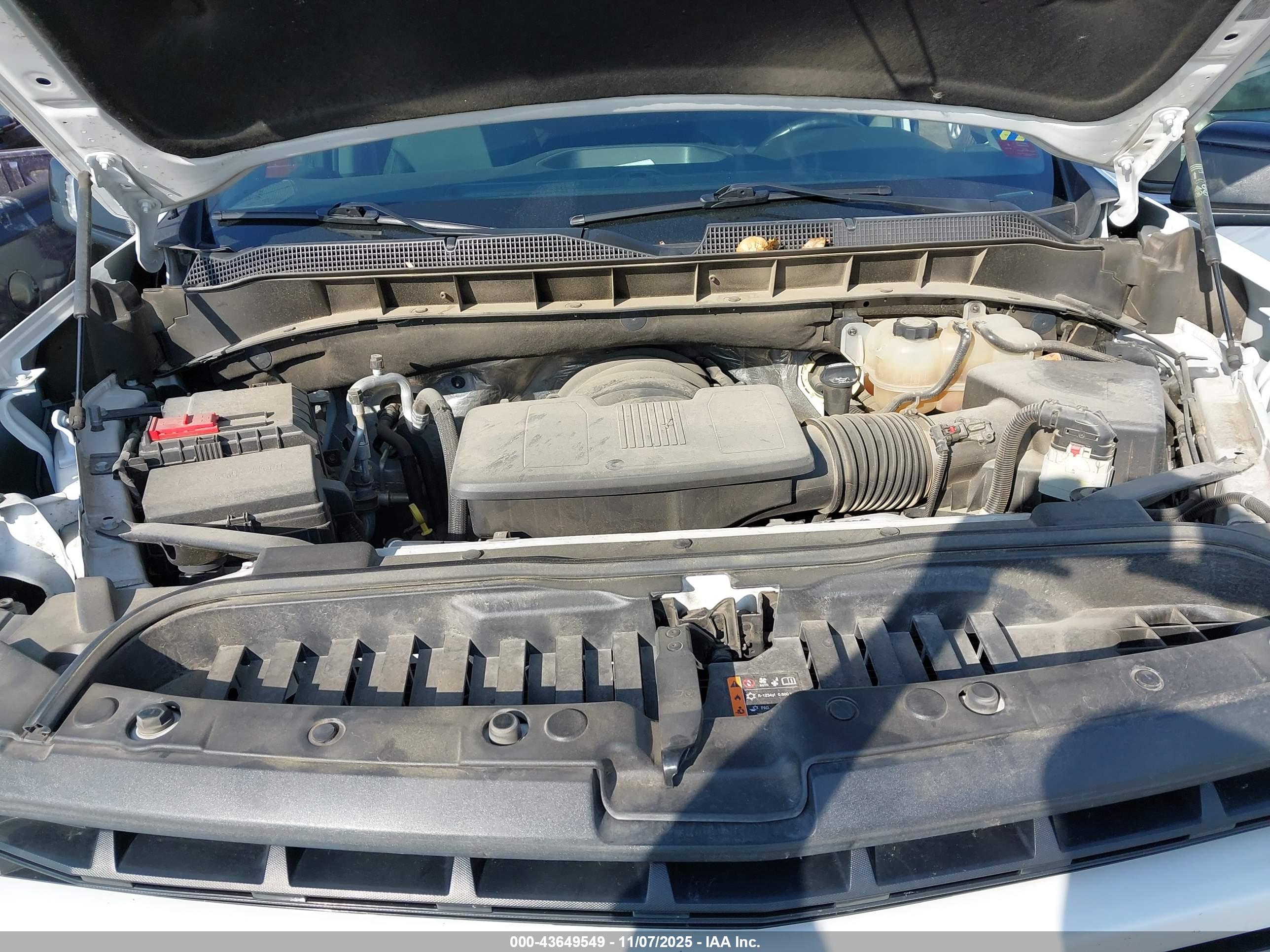CHEVROLET SILVERADO image 10