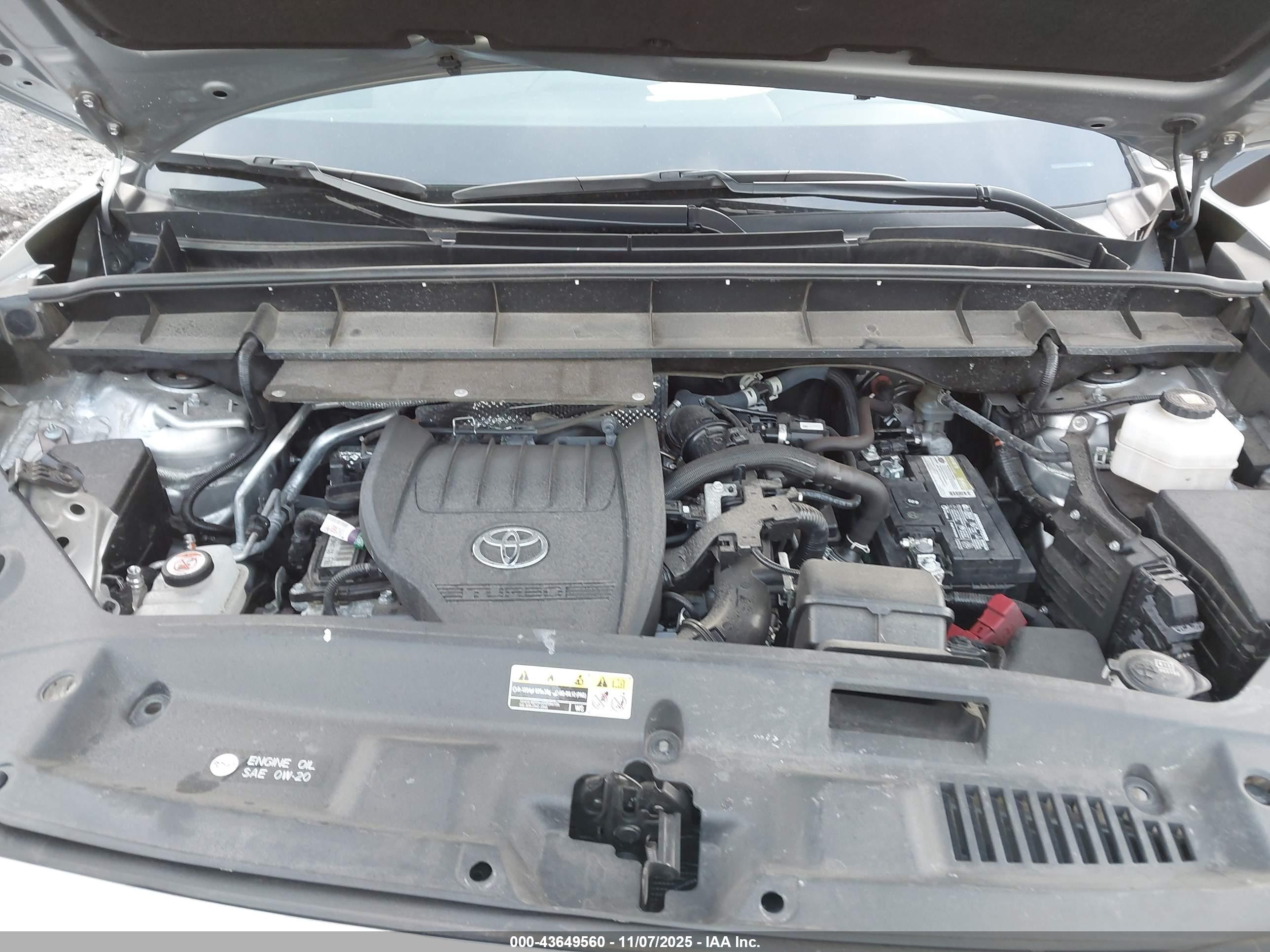 TOYOTA HIGHLANDER image 10