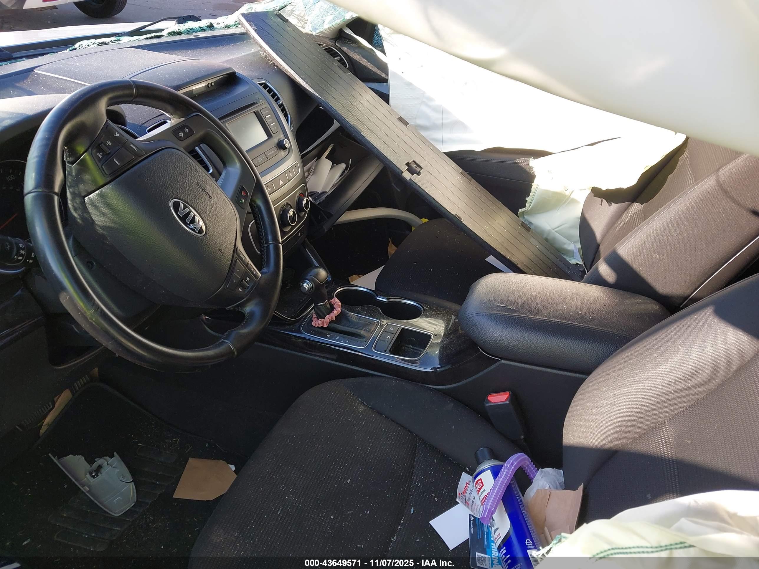 KIA SORENTO image 5
