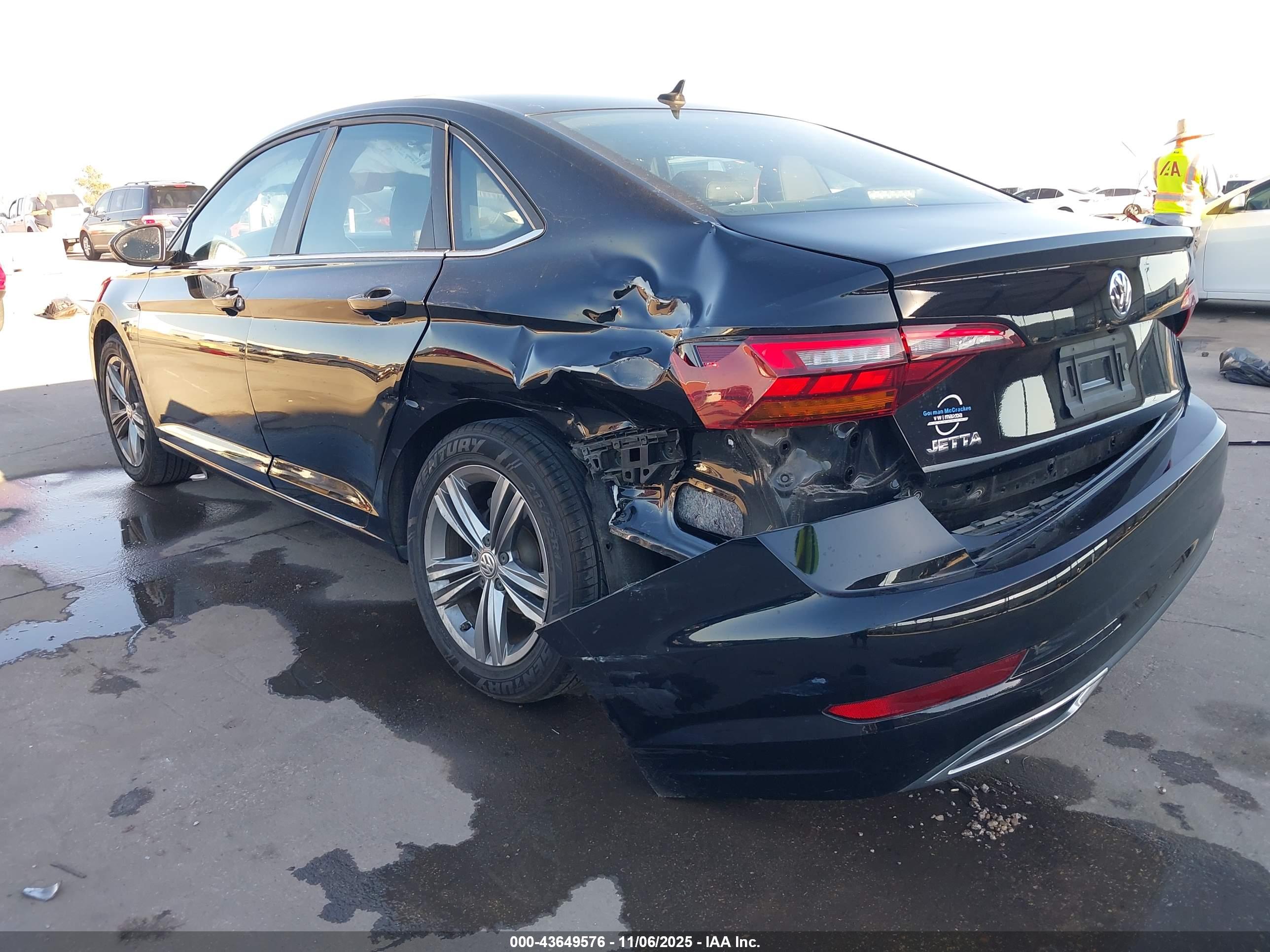 VOLKSWAGEN JETTA image 3