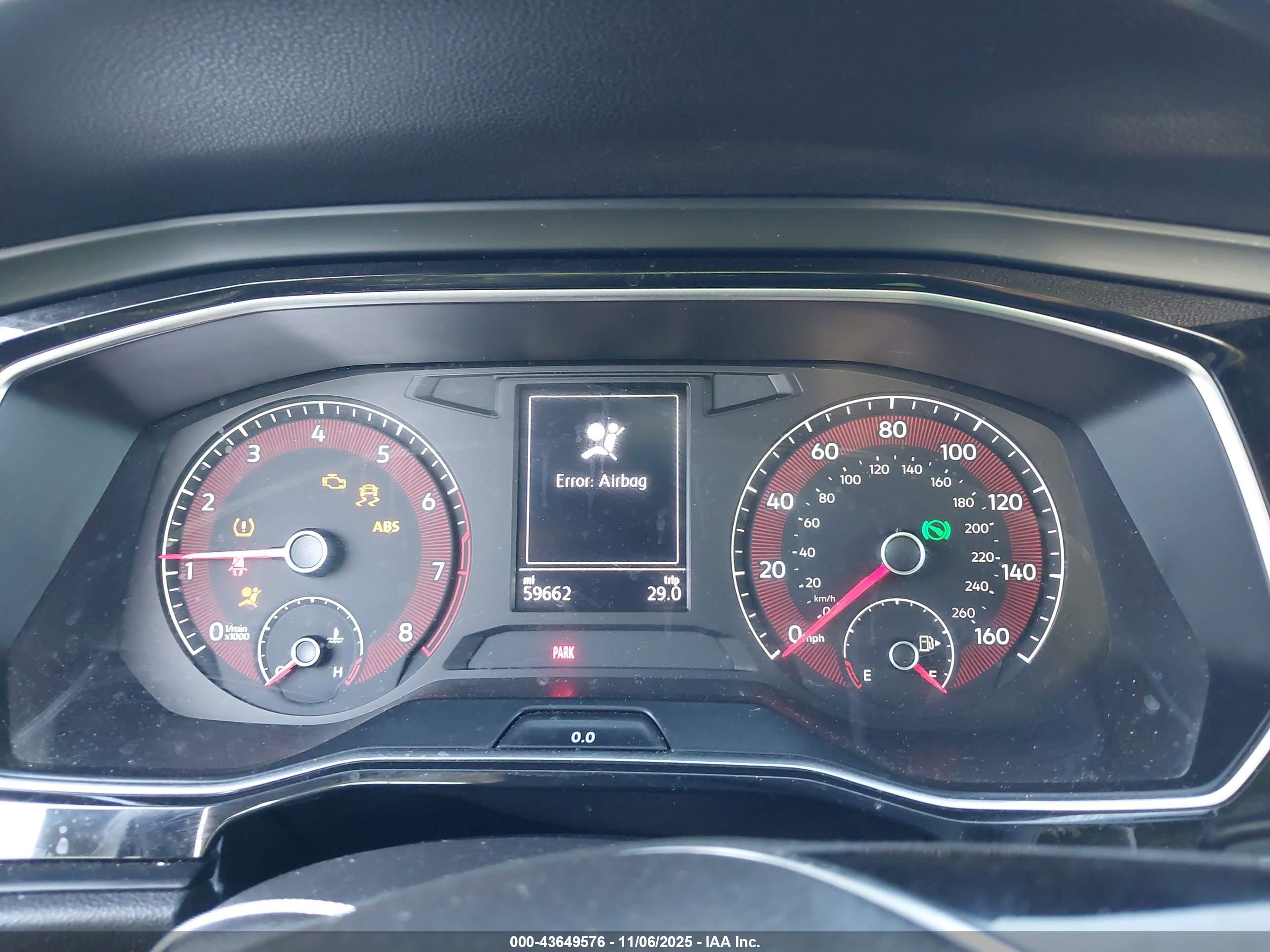VOLKSWAGEN JETTA image 7