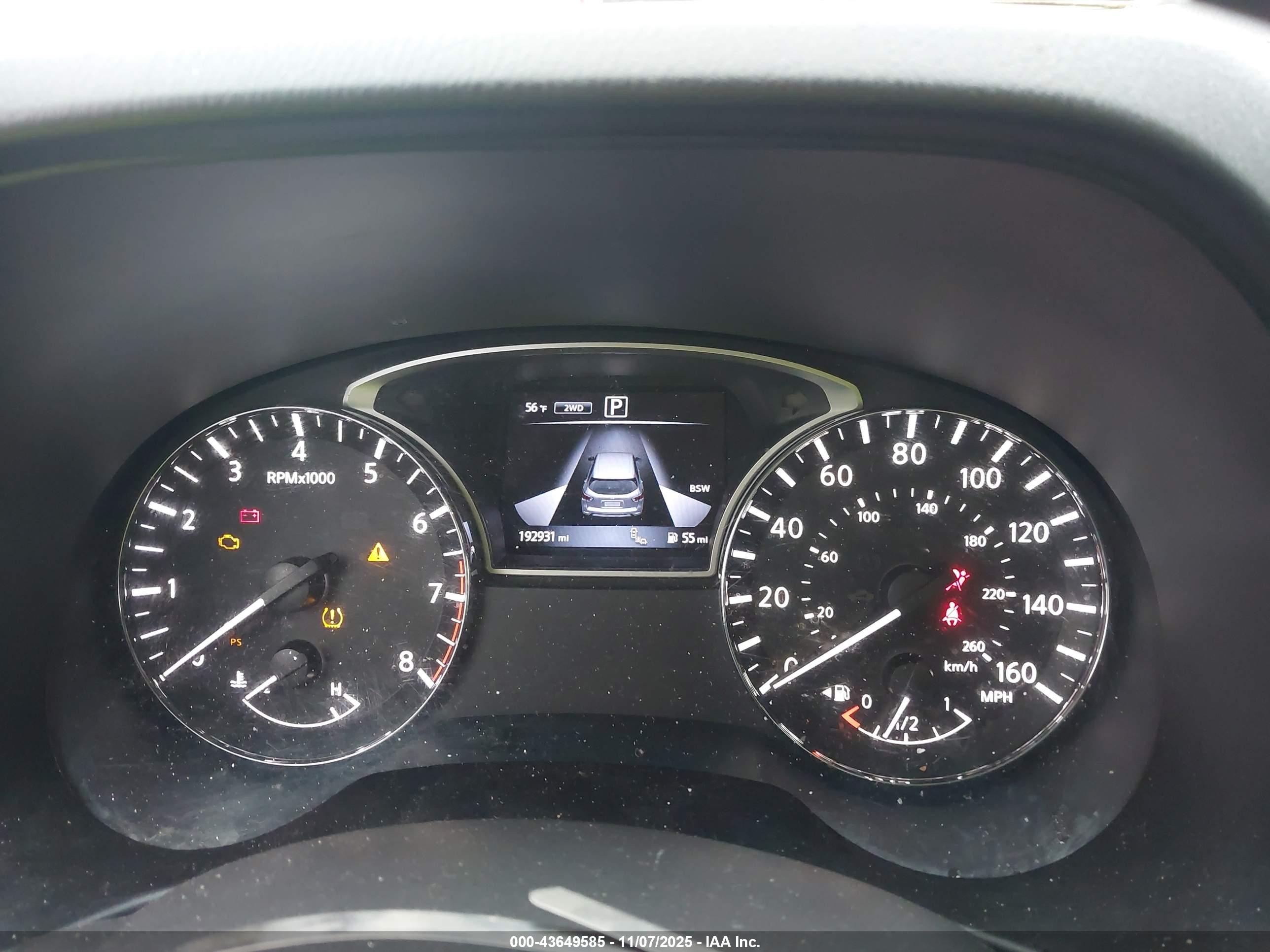 NISSAN PATHFINDER image 7
