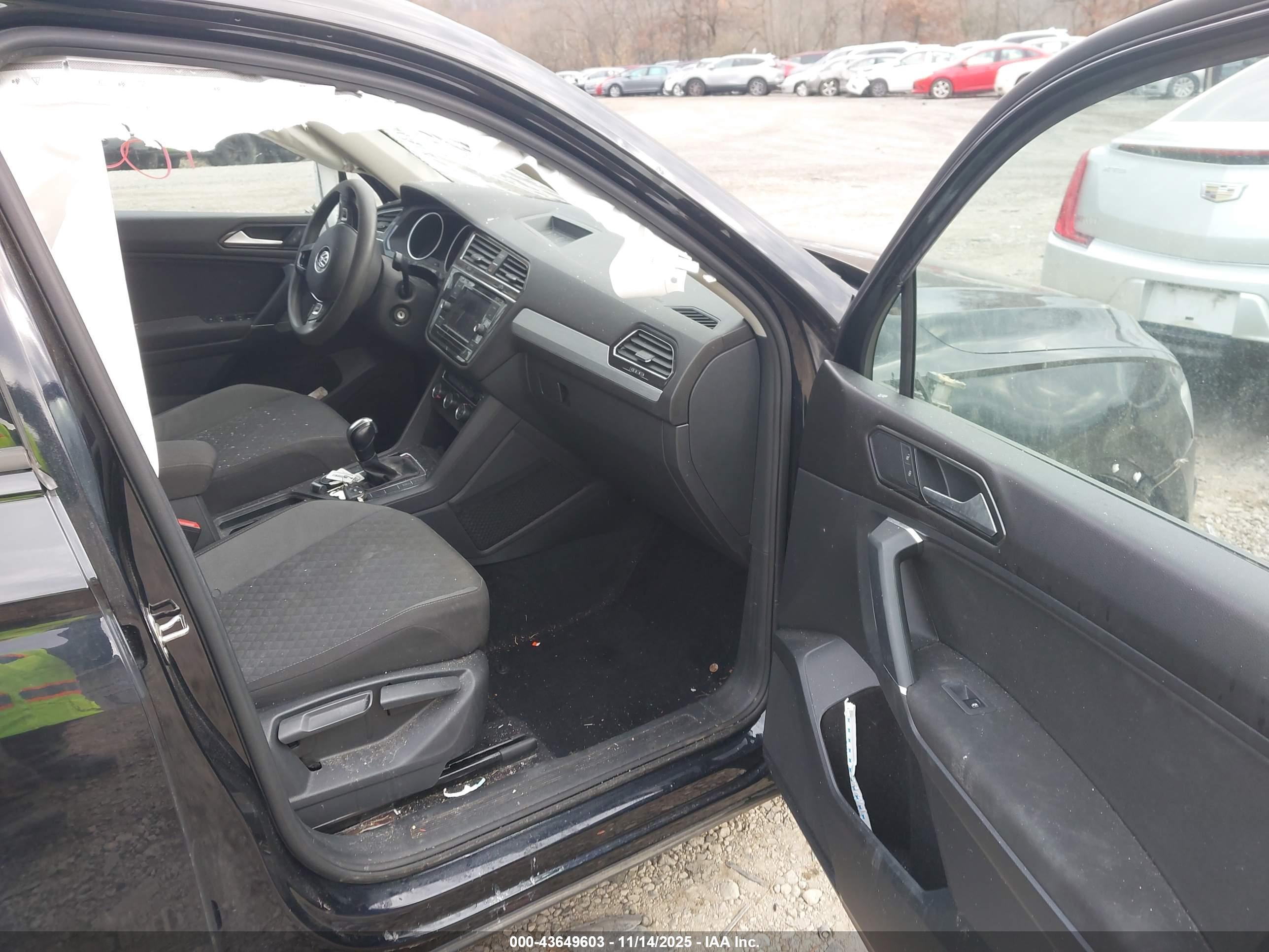 VOLKSWAGEN TIGUAN image 5