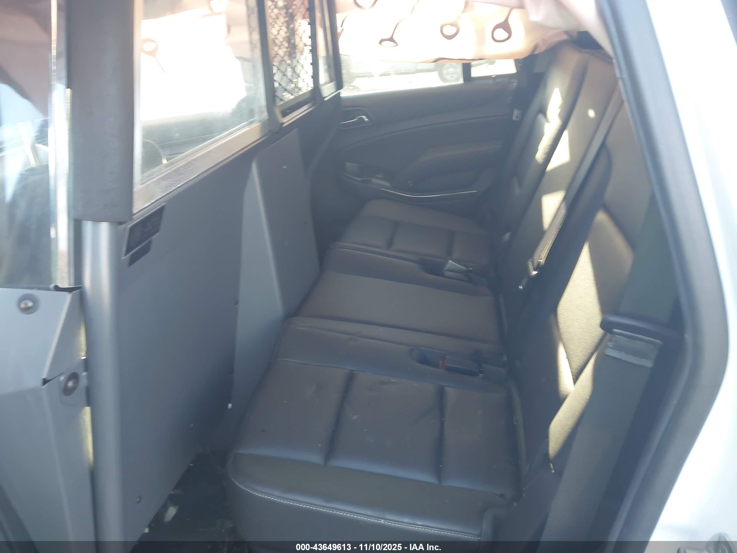 CHEVROLET TAHOE image 8