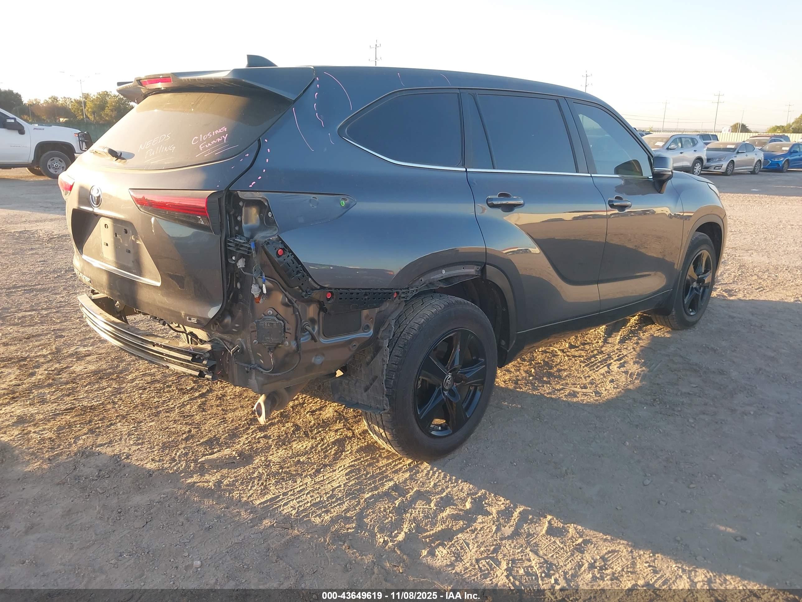 TOYOTA HIGHLANDER image 4
