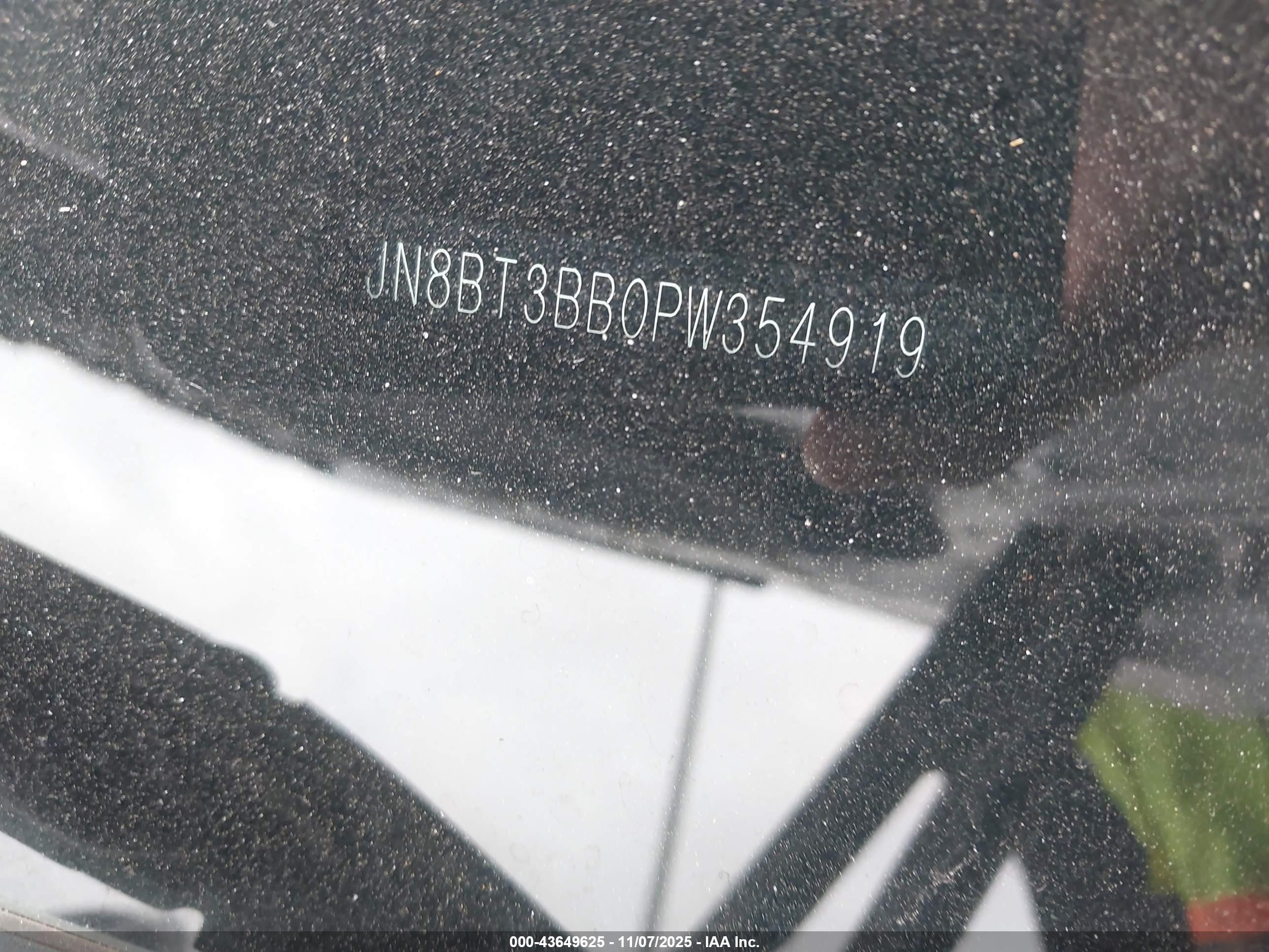 NISSAN ROGUE image 9
