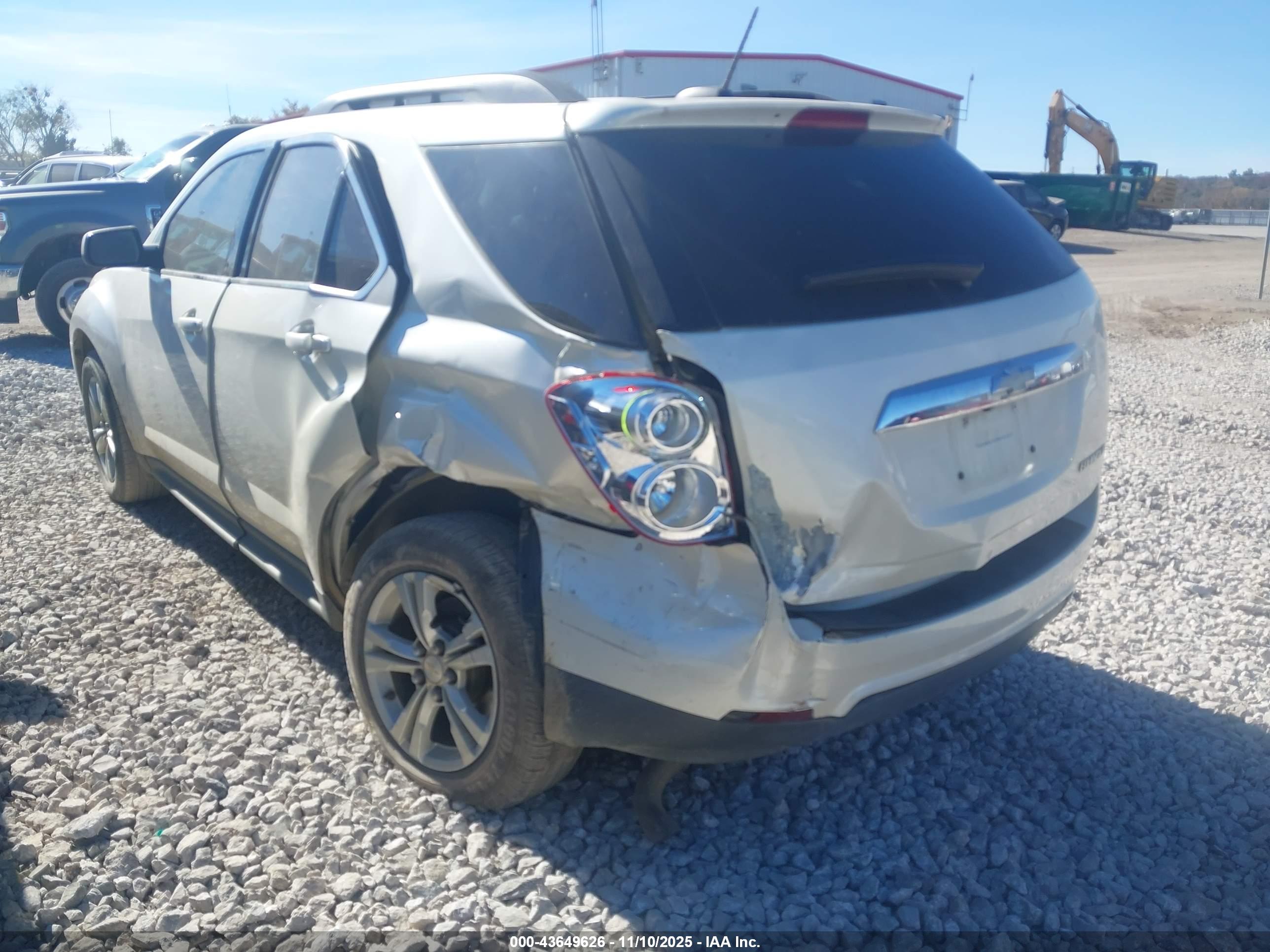 CHEVROLET EQUINOX image 3