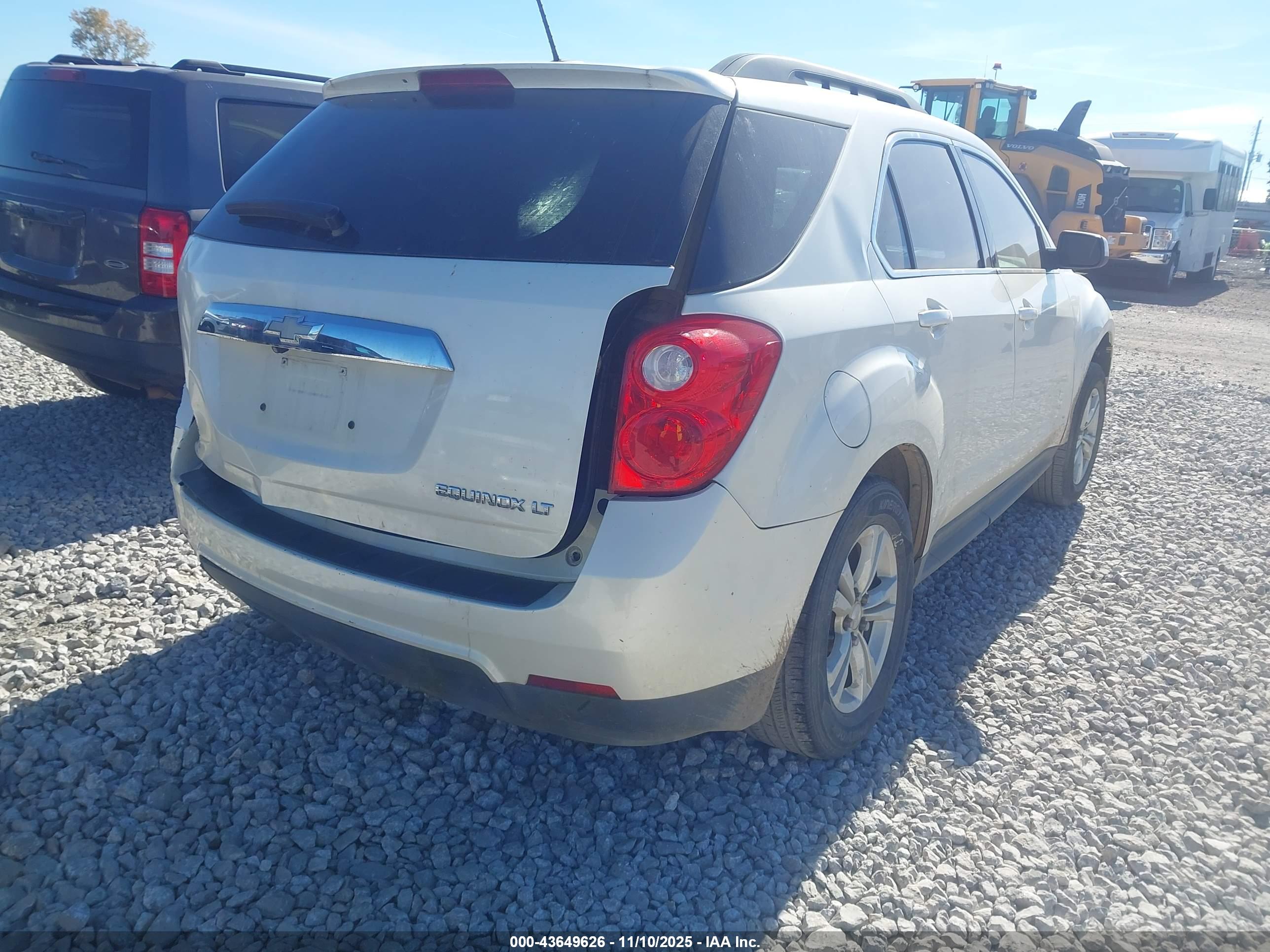 CHEVROLET EQUINOX image 4