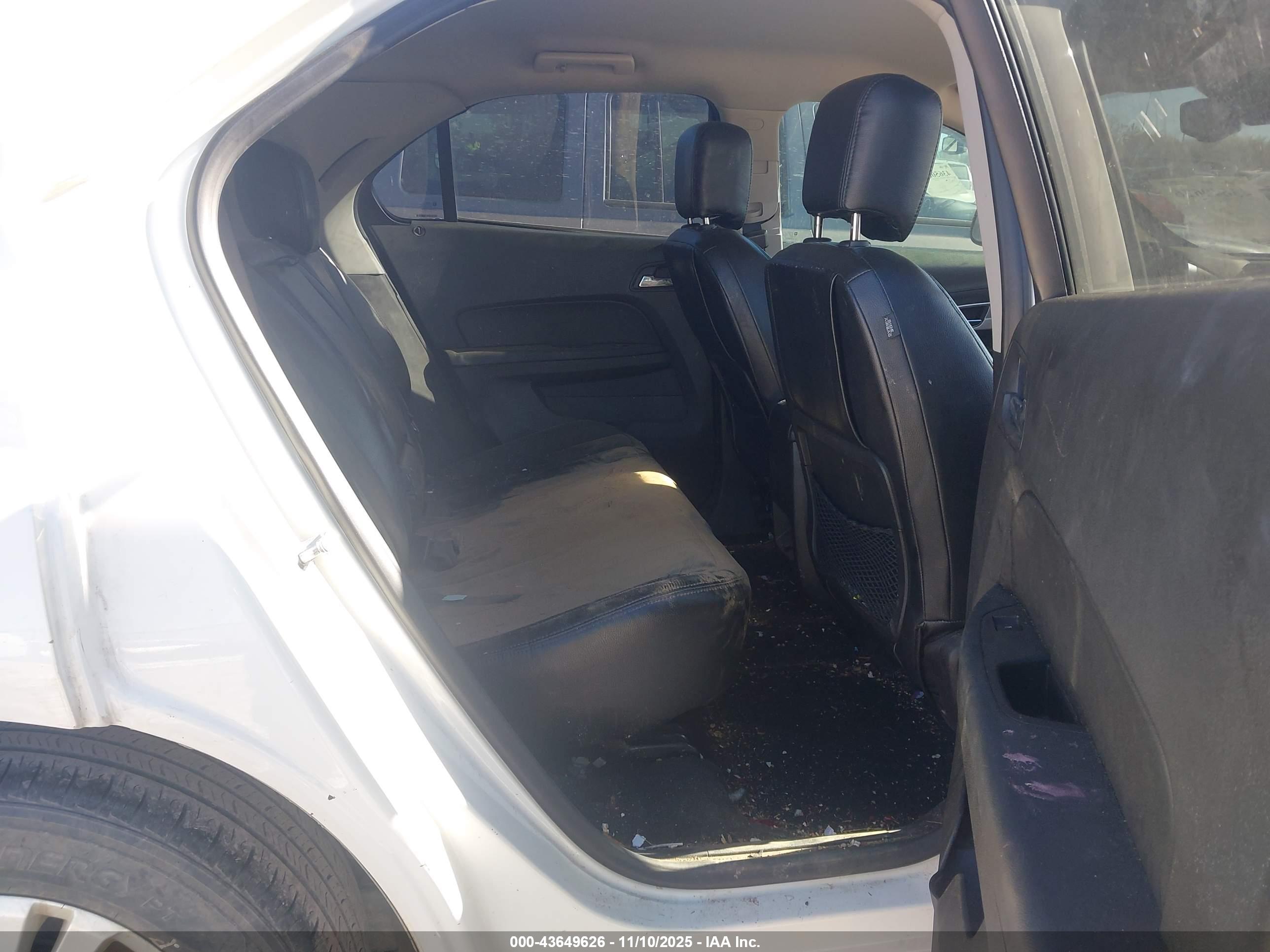 CHEVROLET EQUINOX image 8